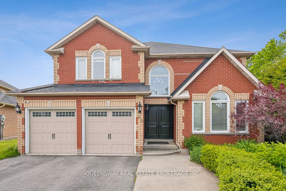 69 CITYVIEW Circle, Barrie, ON L4N 7V1