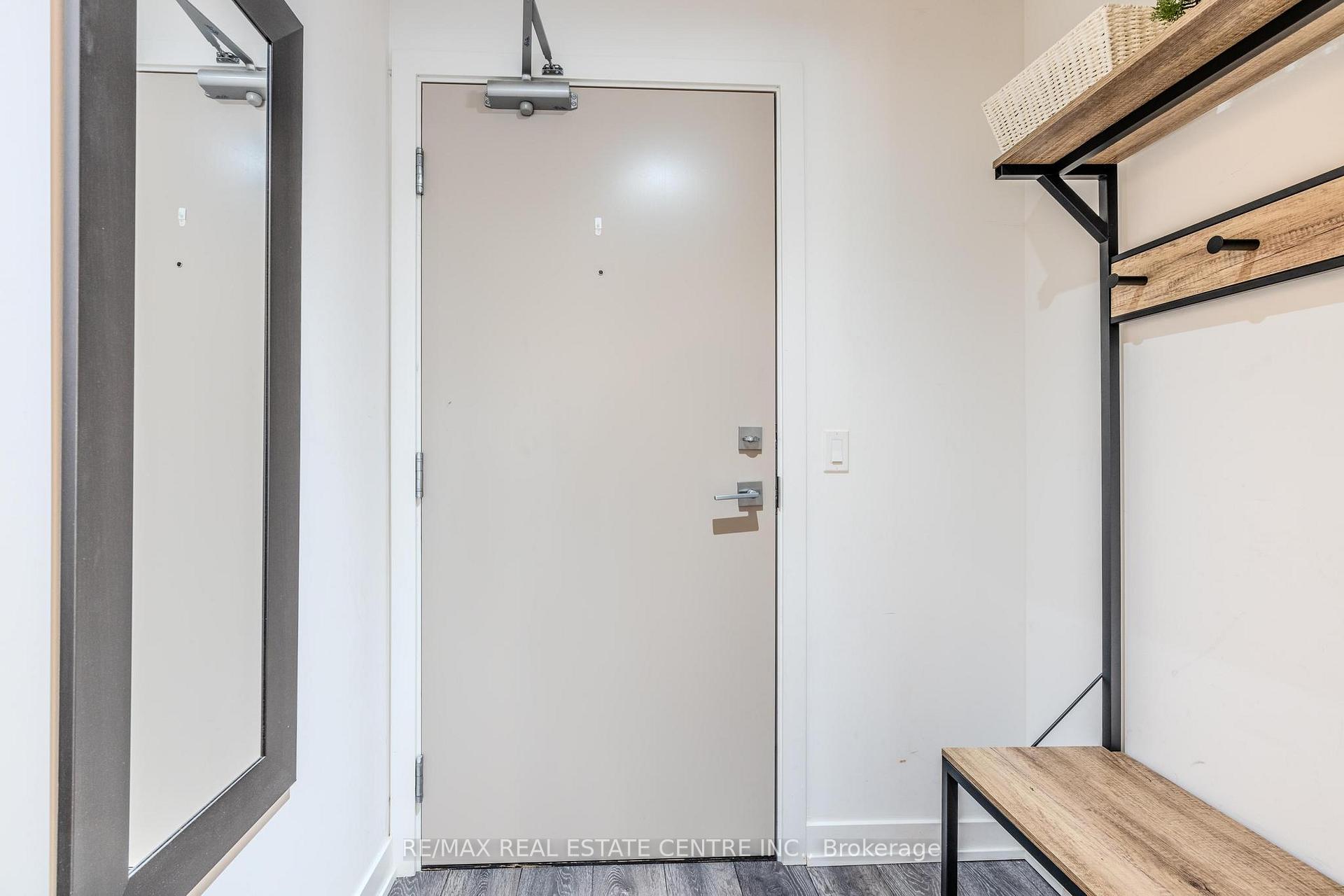 1 Bedroom Condo at 1119 Cooke, Burlington For sale