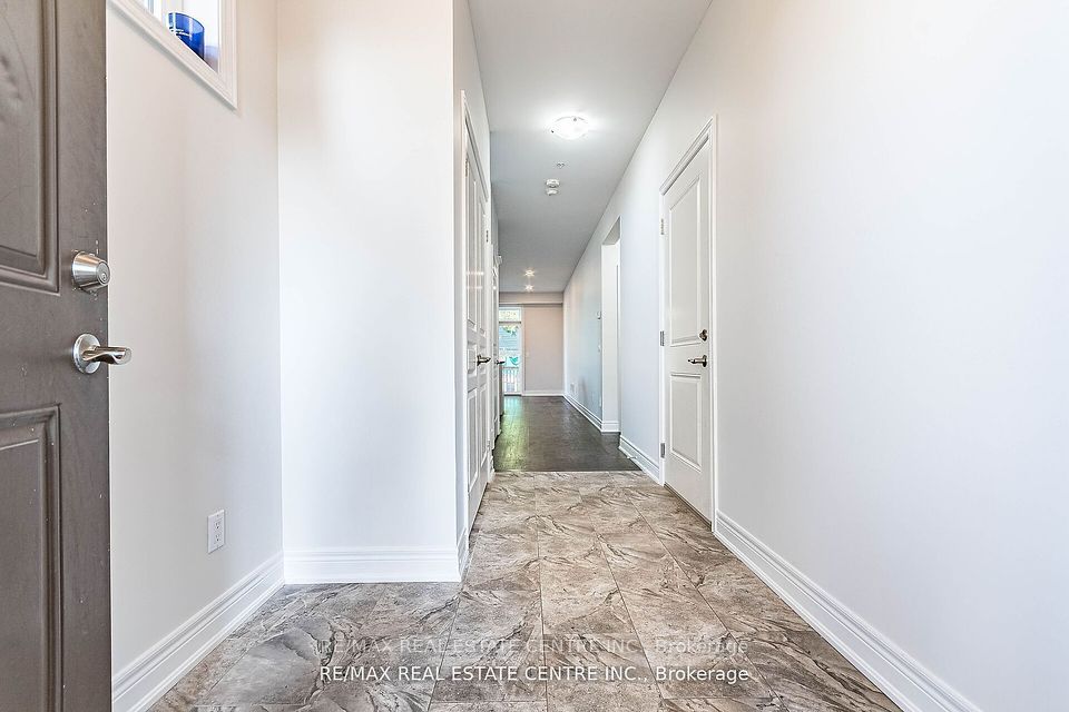 103 Manhattan Court, St. Catharines, ON L2R 0B8