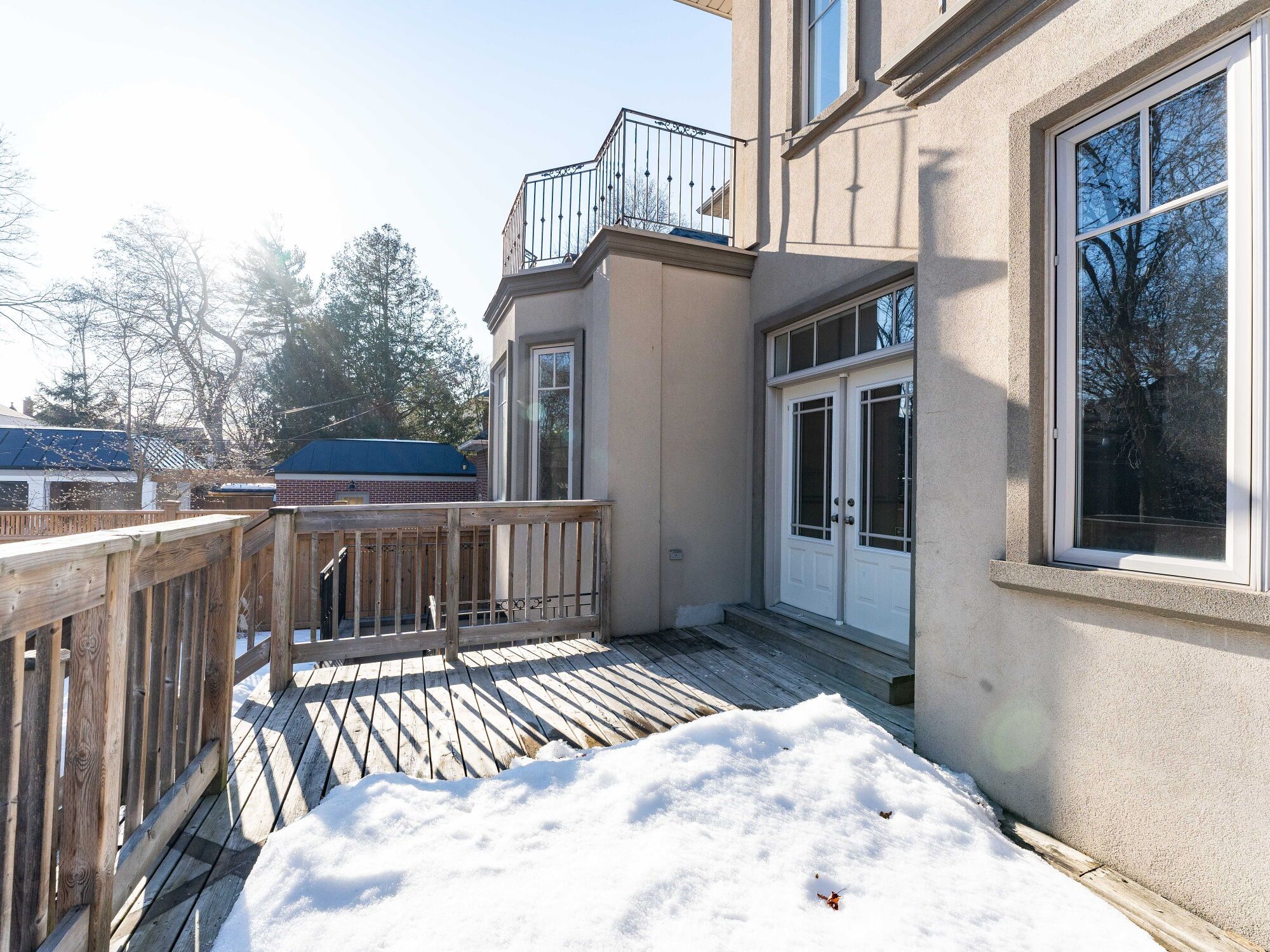 19 Alexandra Boulevard