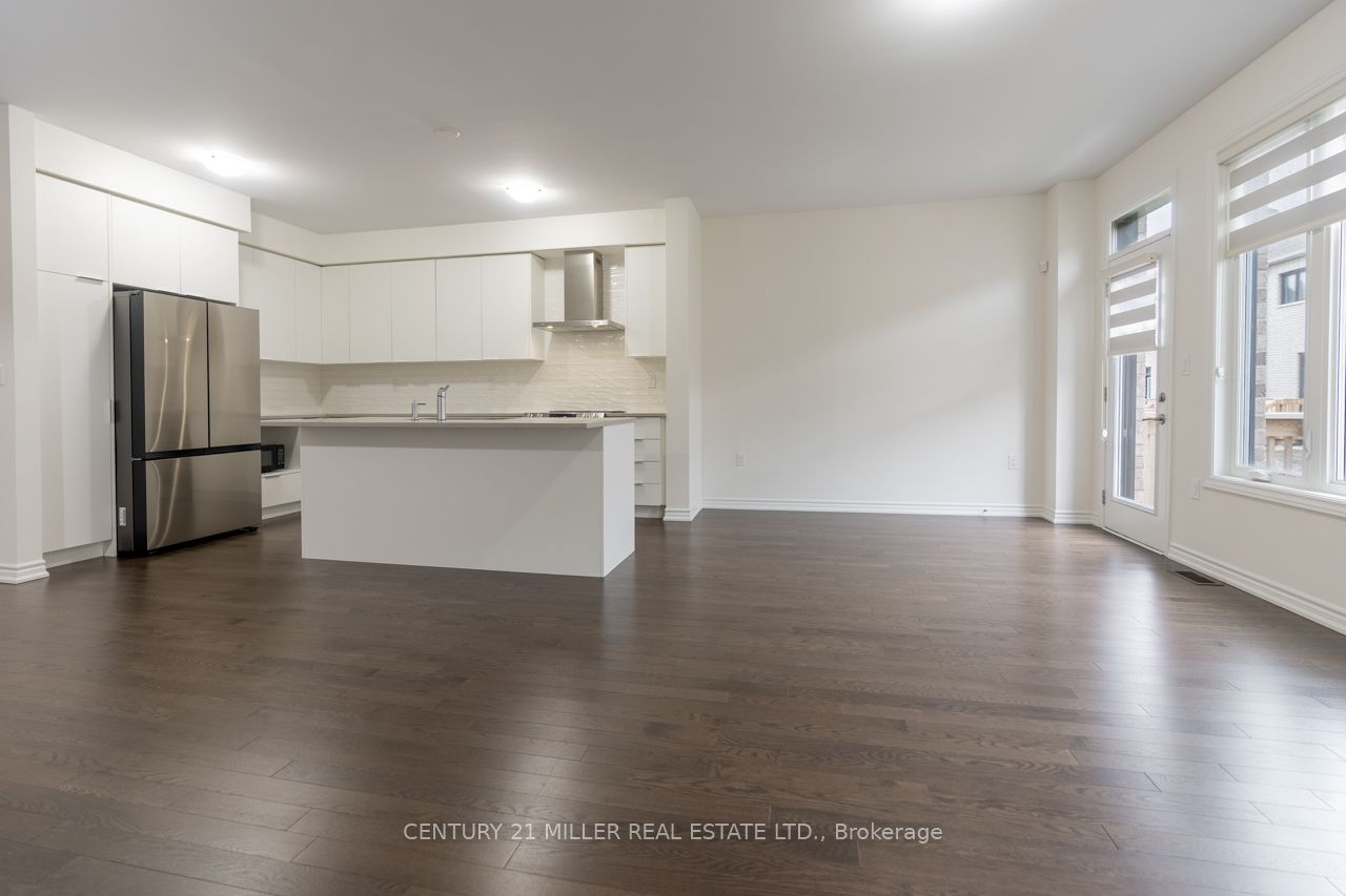 476 Bergamot Avenue