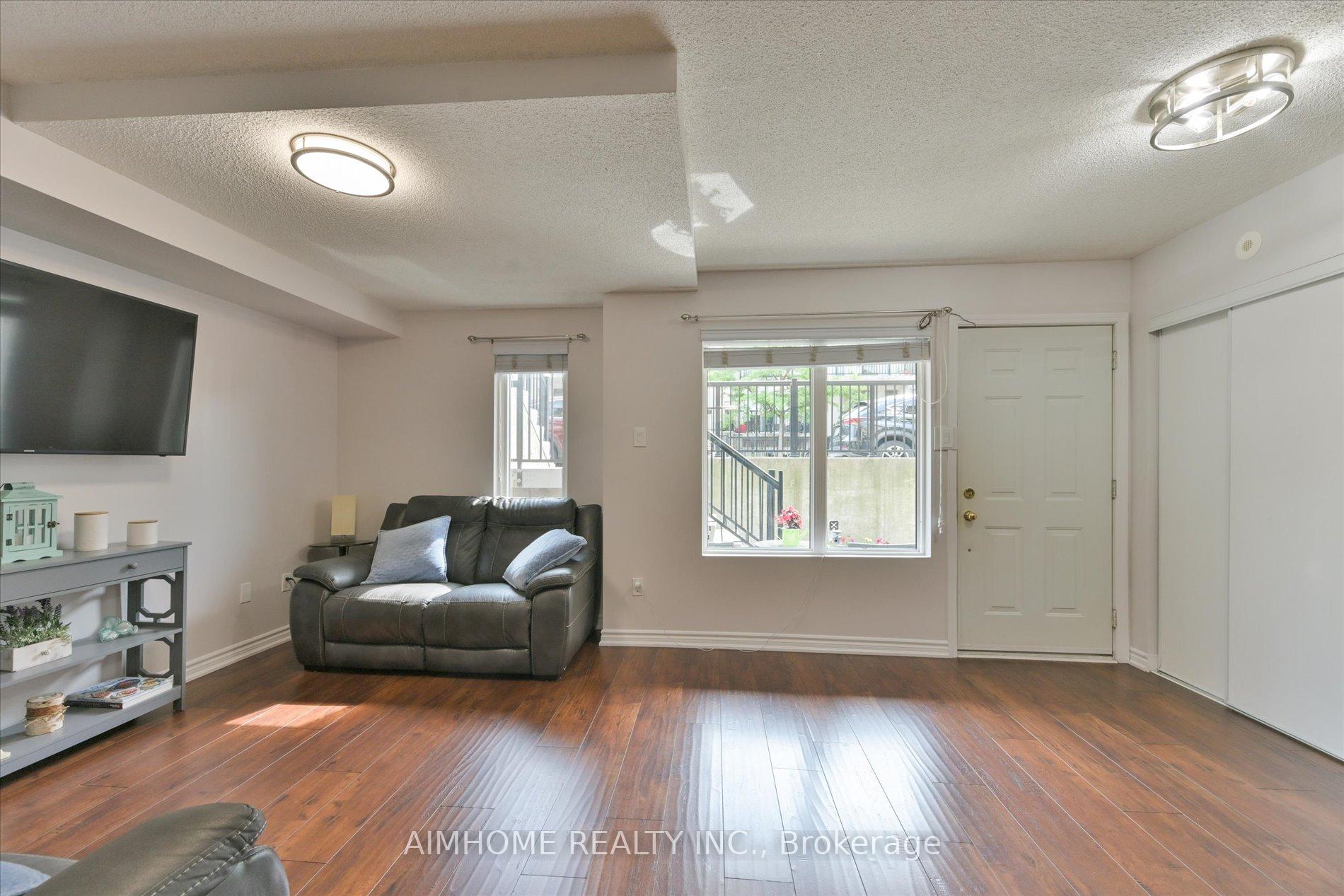 3 Bedrooms Condo at 55 George Appleton, Toronto For sale