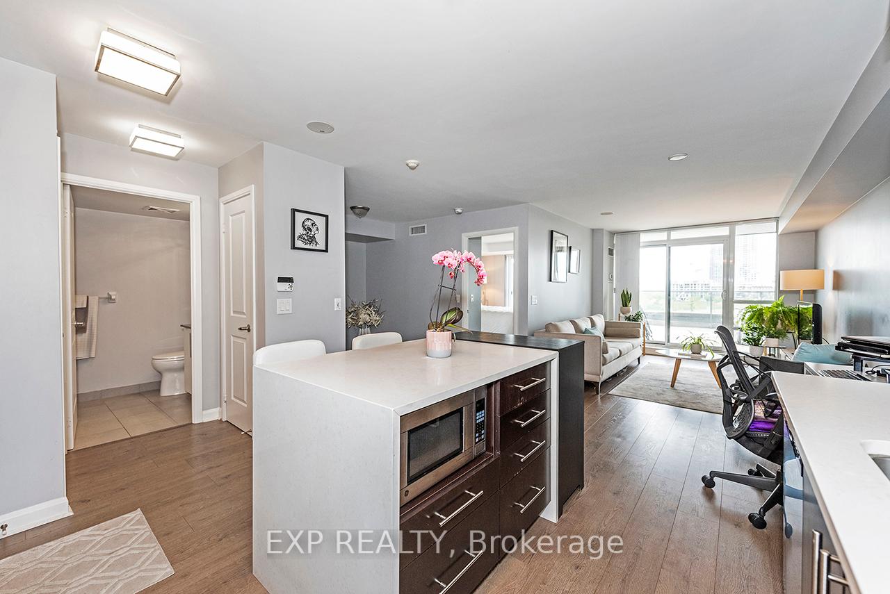 2 Bedrooms Condo at 1 Michael Power, Toronto For sale
