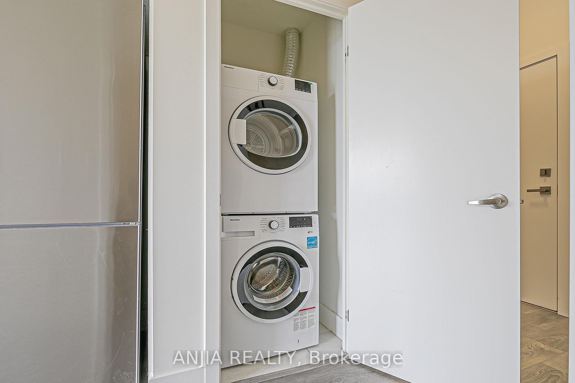 Condo at 180 Fairview Mall, Toronto For sale