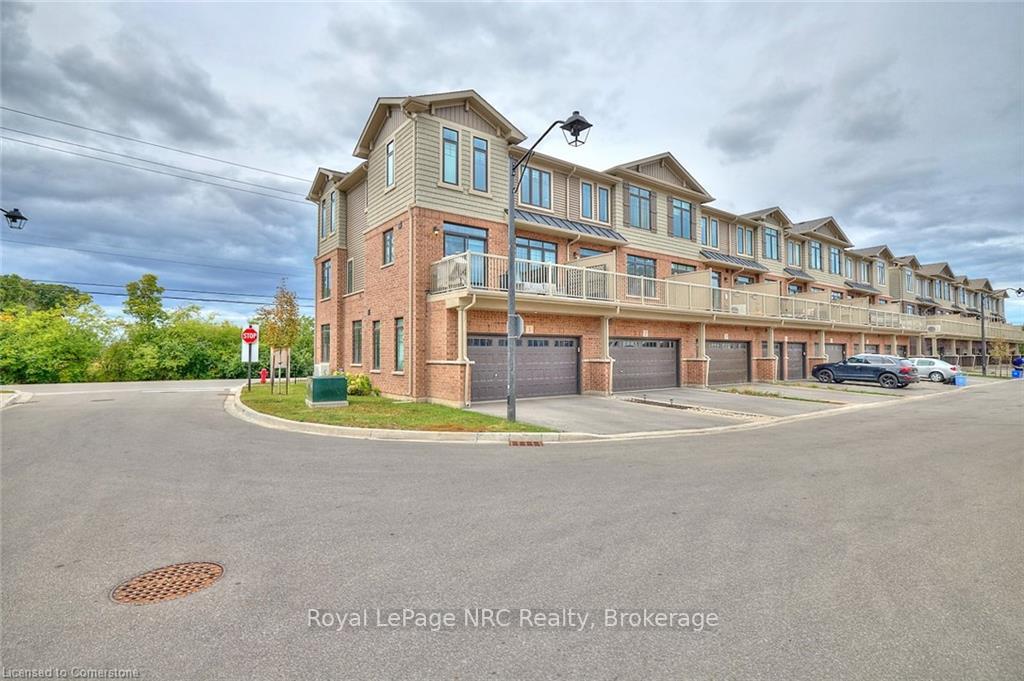 3 Bedrooms Condo at 288 Glover, Hamilton For sale