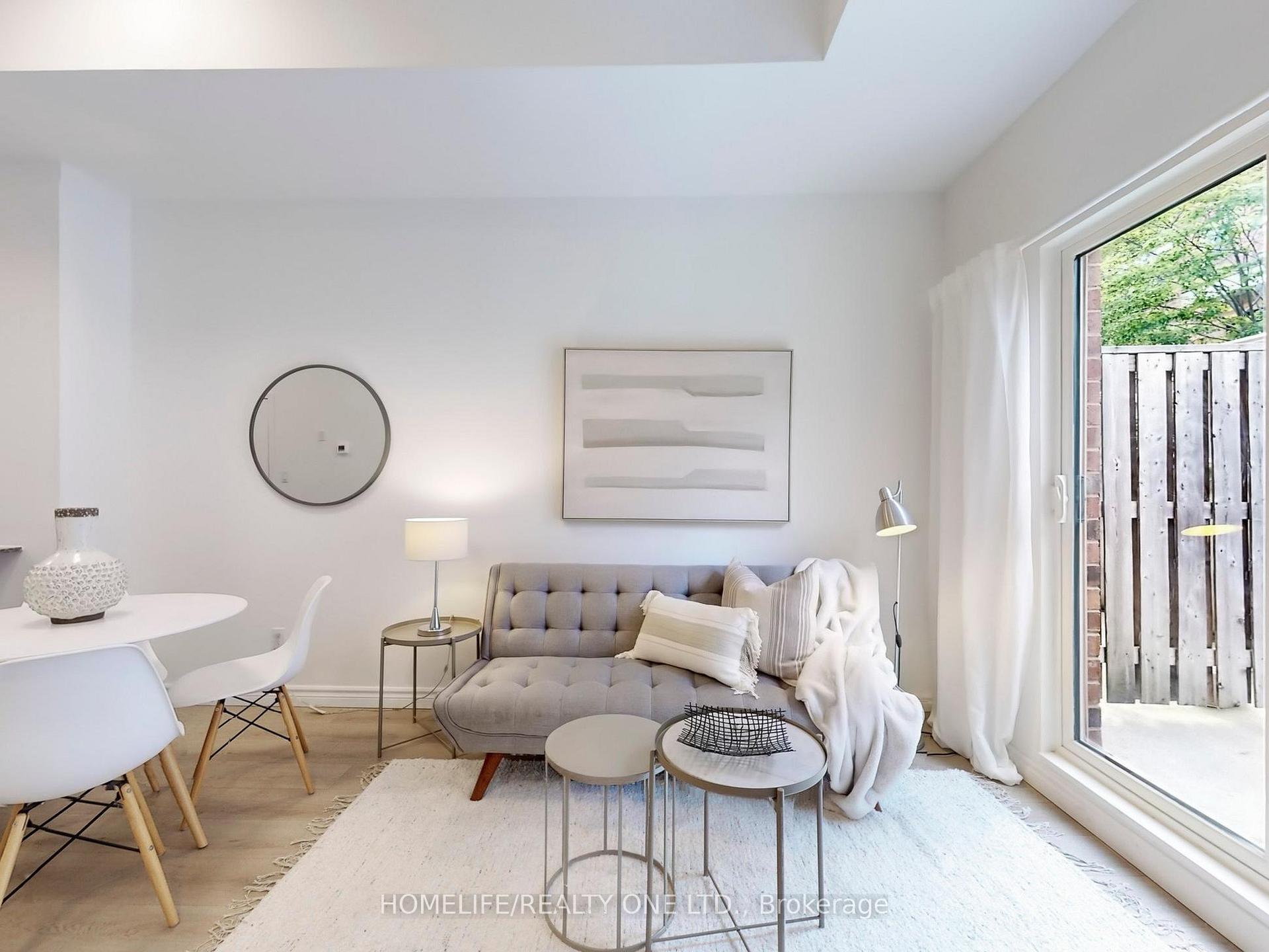 3 Bedrooms Condo at 21 Ruttan, Toronto For sale
