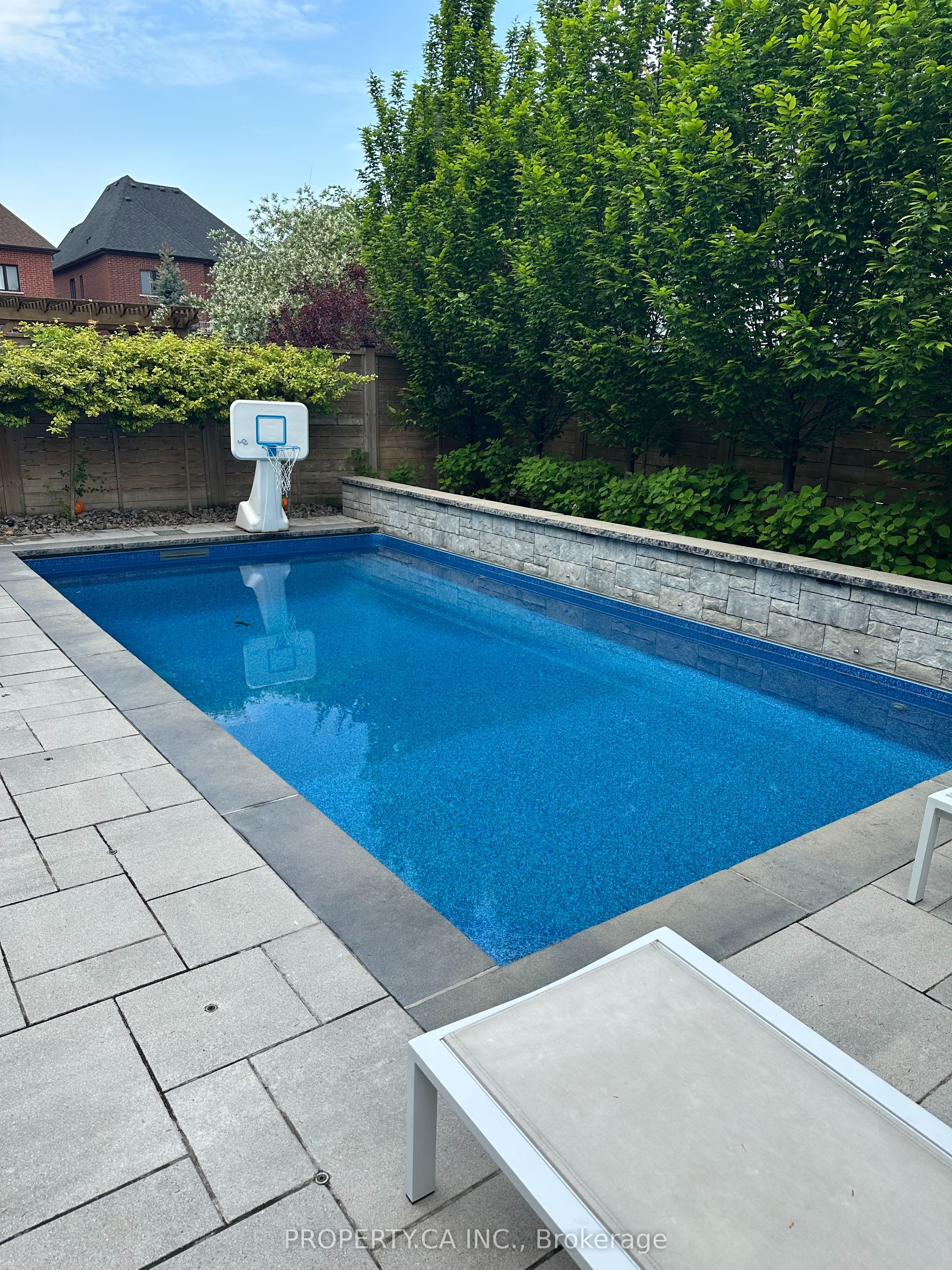 24 Kylemount Court