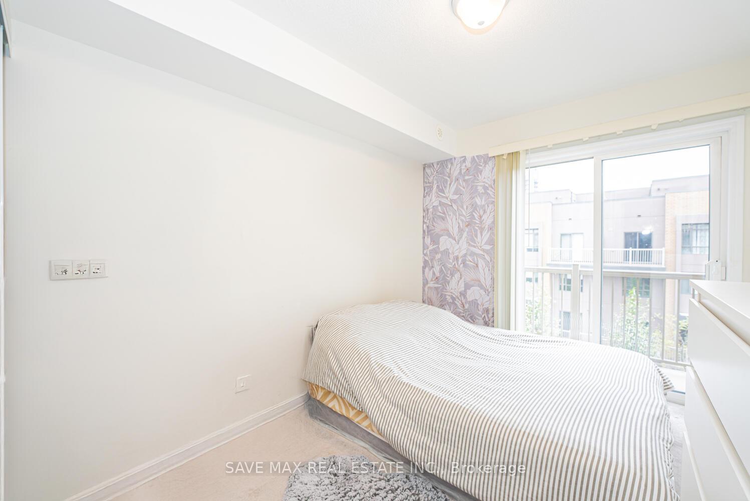 2 Bedrooms Condo at 1070 Progress, Toronto For sale