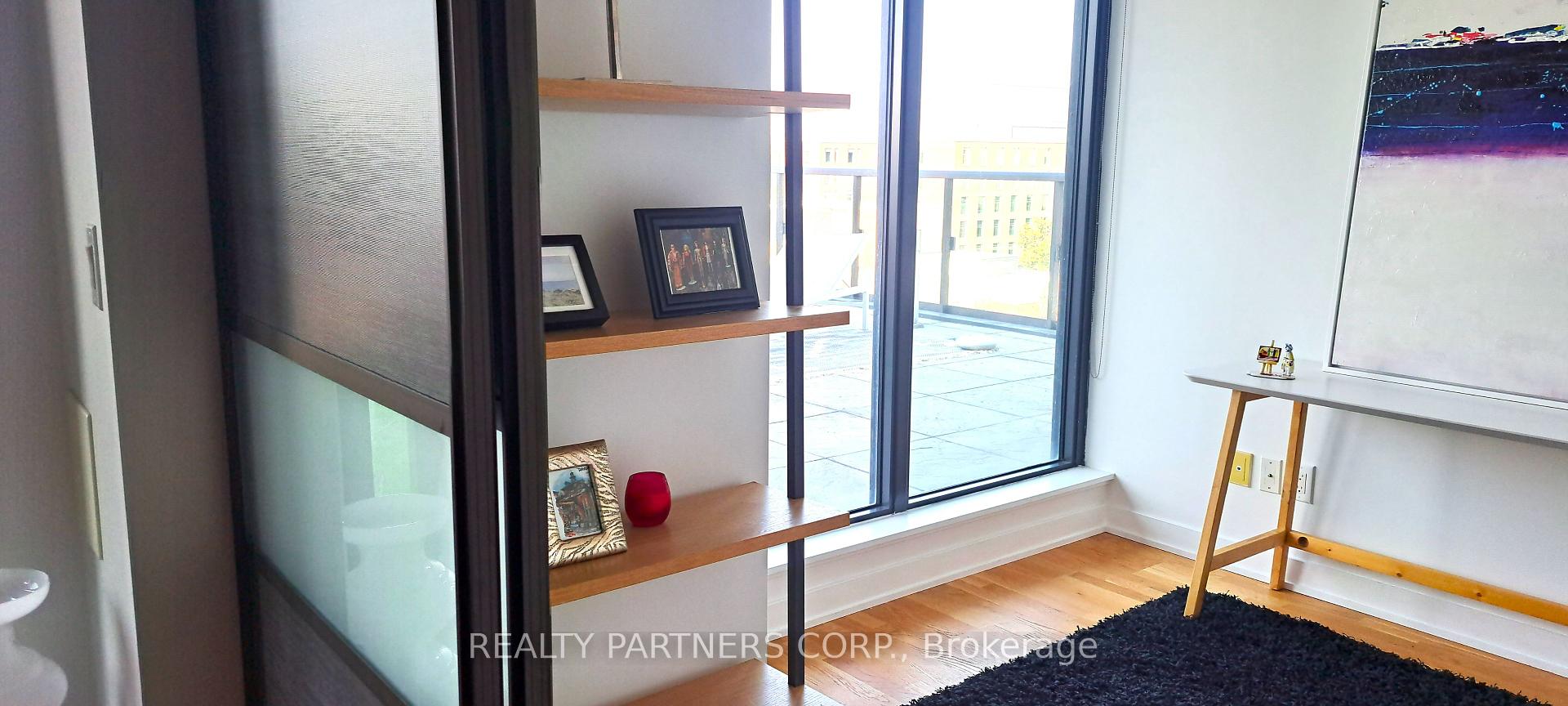 3 Bedrooms Condo at 8 Dovercourt,  Toronto For sale