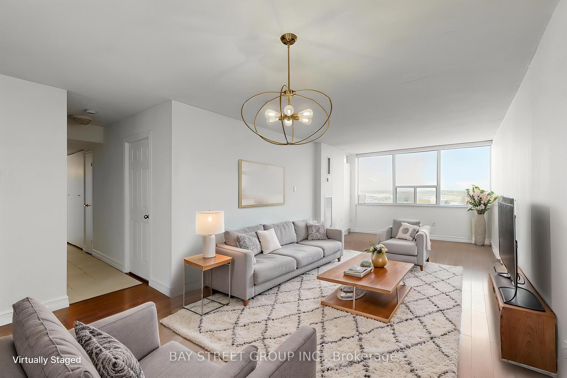 3 Bedrooms Condo at 25 Silver Springs, Toronto For sale