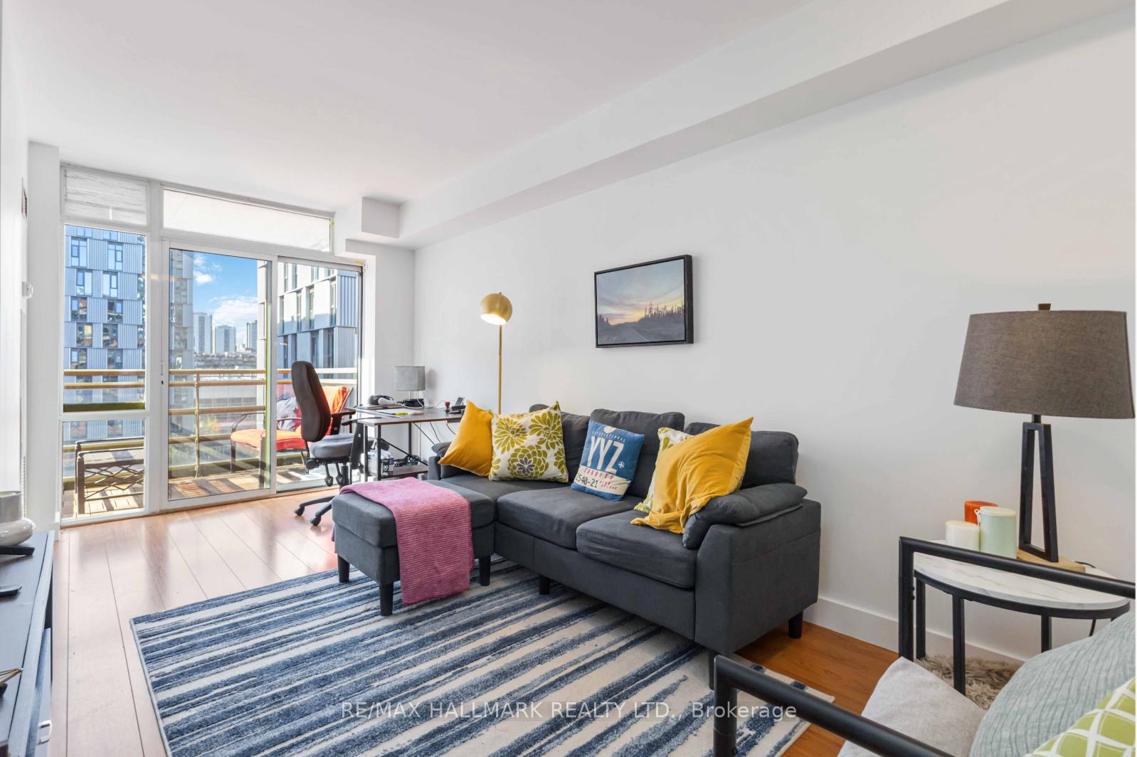 1 Bedroom Condo at 70 Mill, Toronto For sale