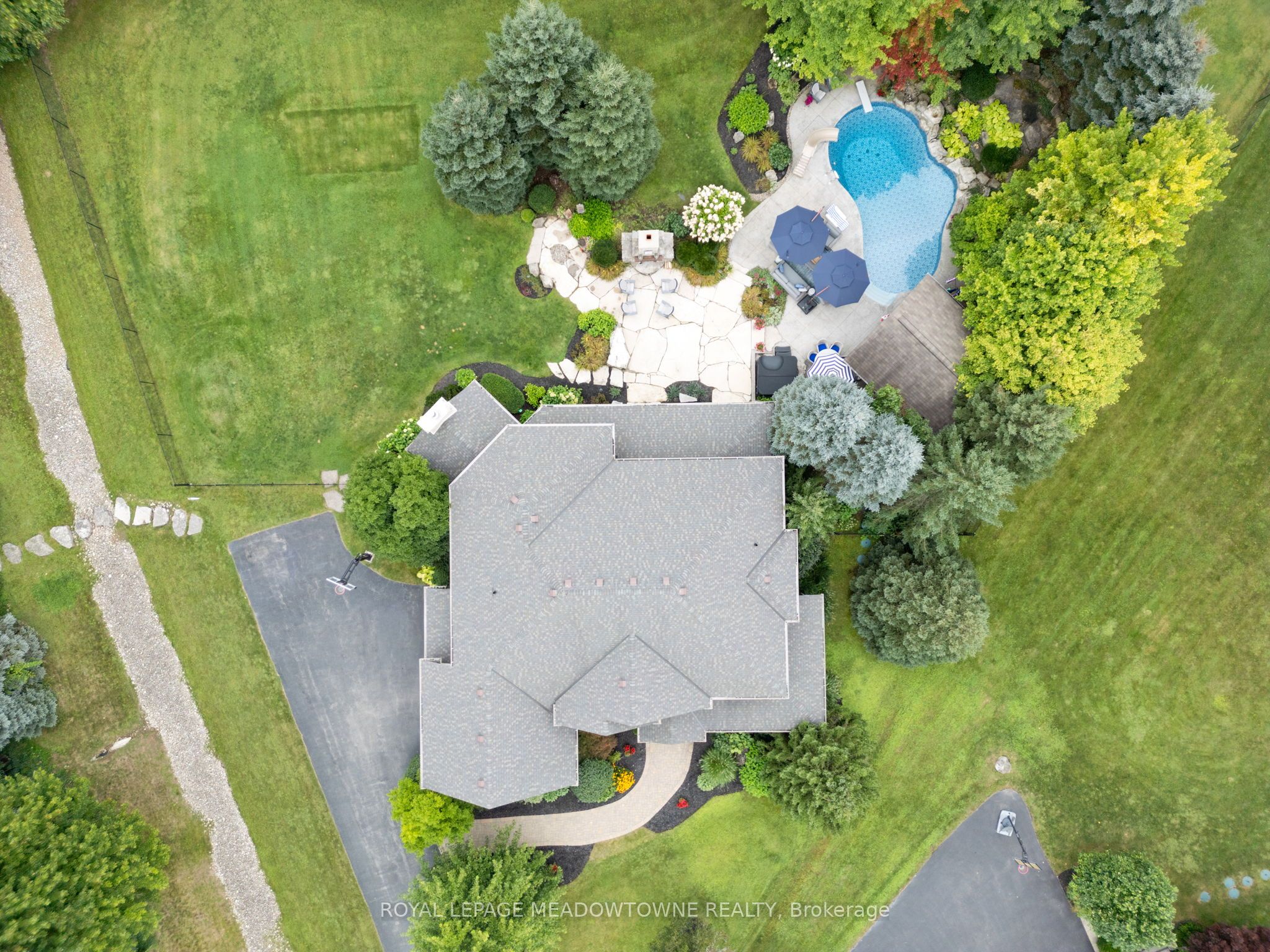 3 Bogle Drive
