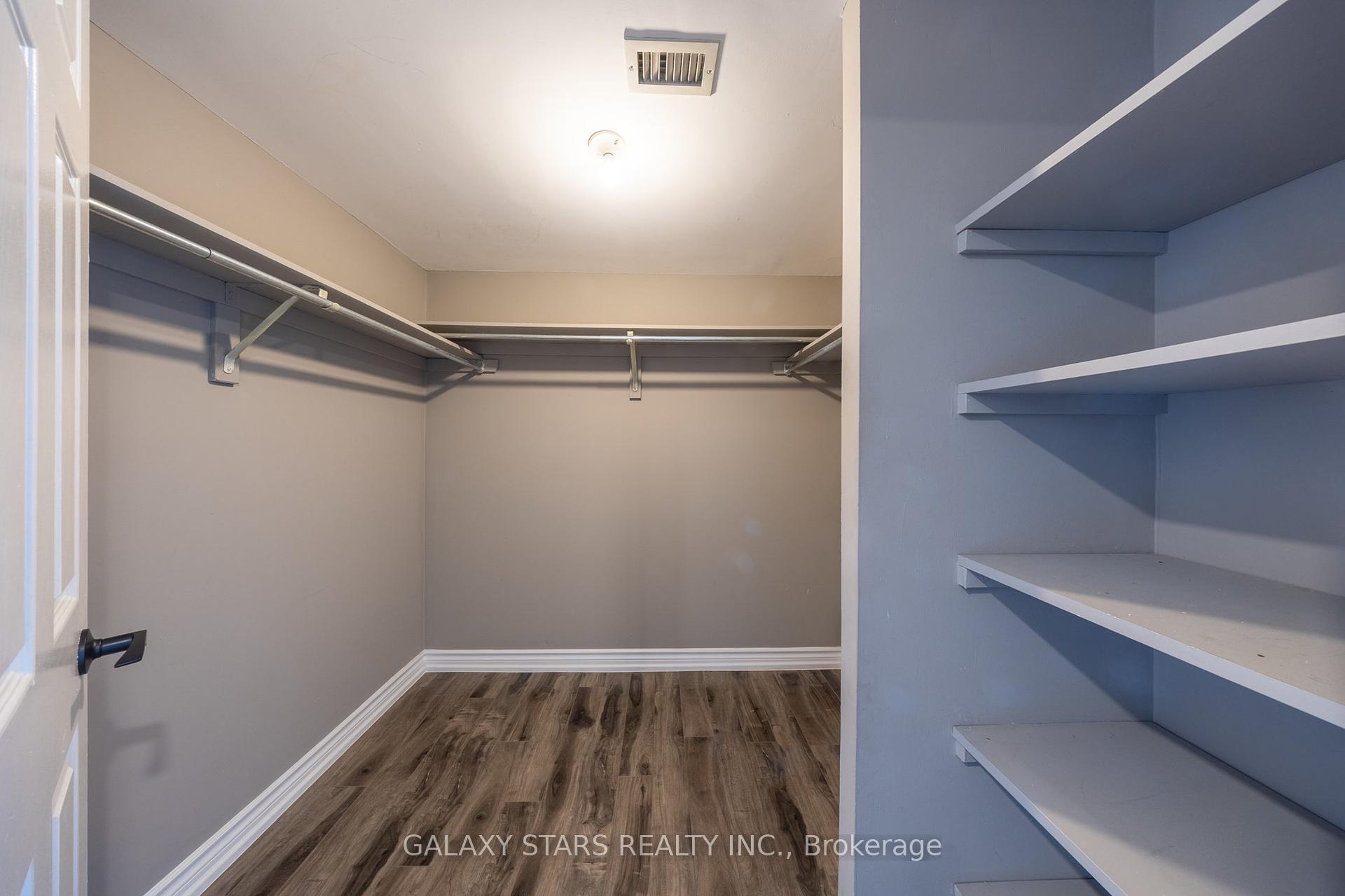 2 Bedrooms Condo at 4725 Sheppard,  Toronto For sale