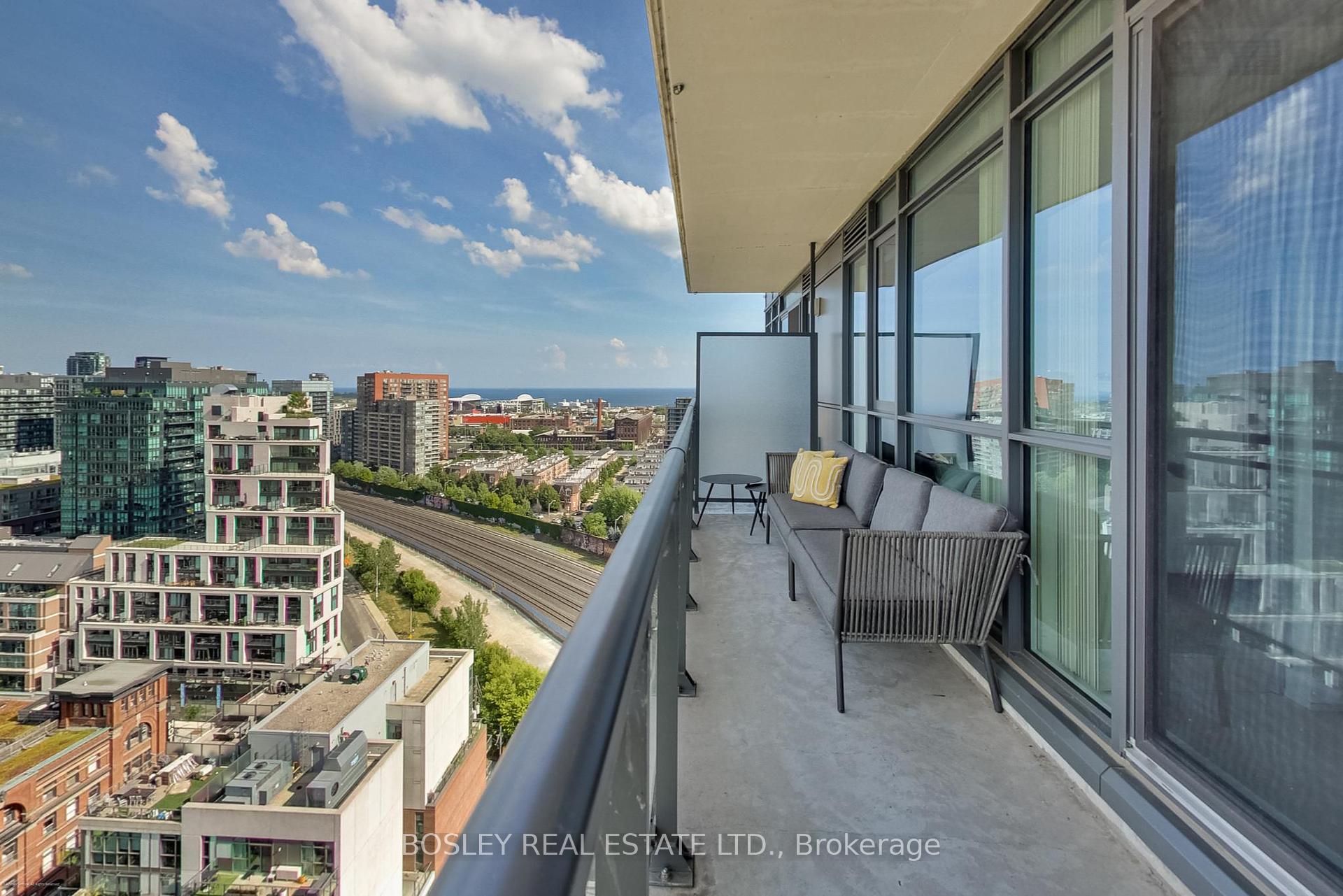 3 Bedrooms Condo at 20 Minowan Miikan, Toronto For sale