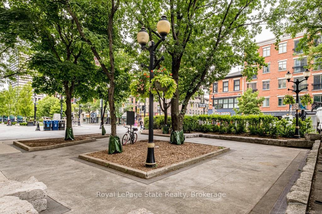 1 Bedroom Condo at 118 KING,  Hamilton For sale