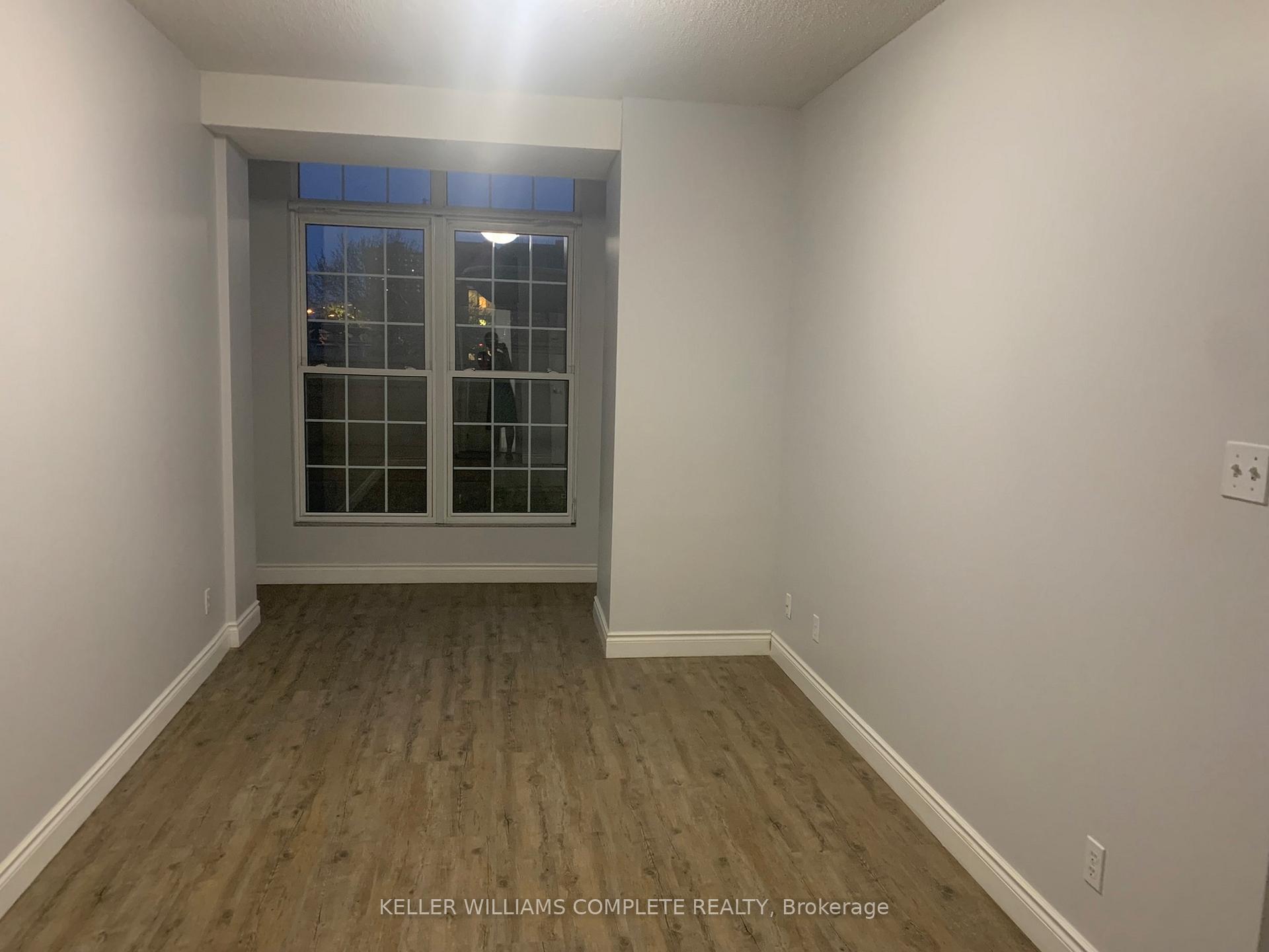 2 Bedrooms Condo at 135 James, Hamilton For sale