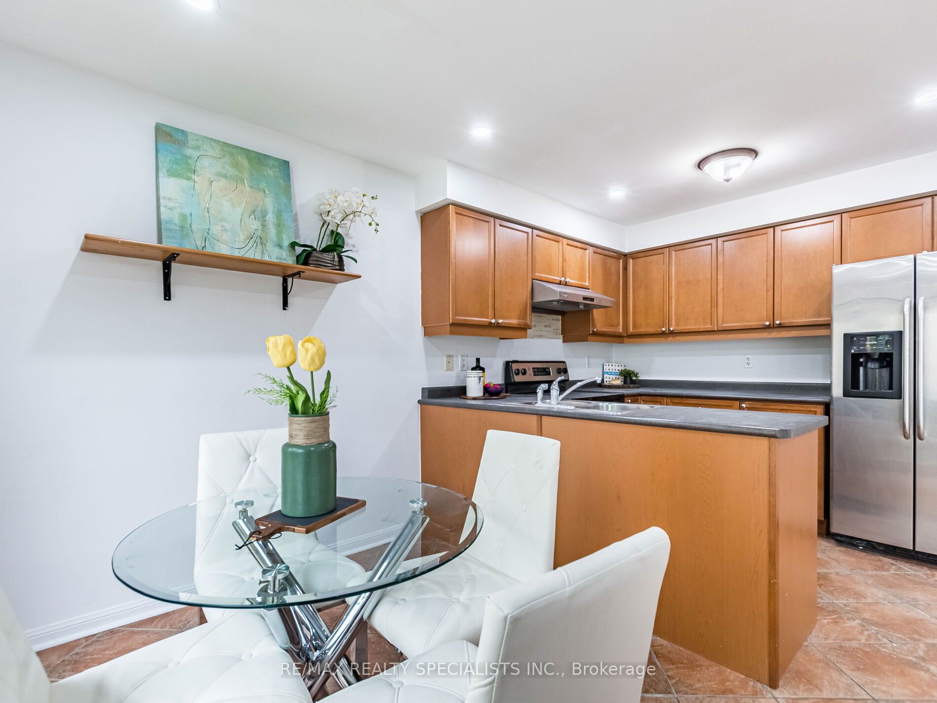 105 DECKER HOLLOW Circle