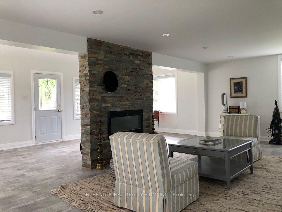 3177 Shelter Valley Road