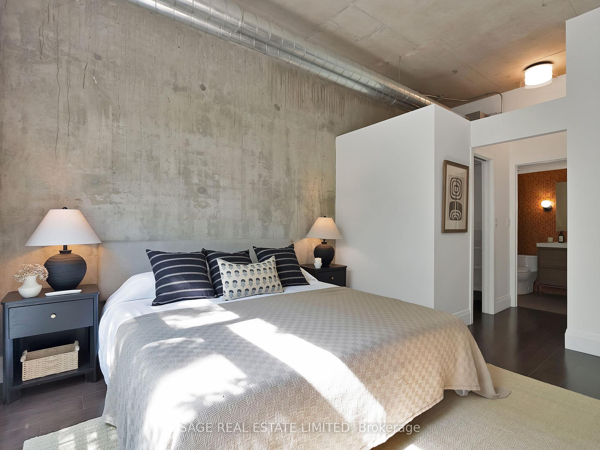 3 Bedrooms Condo at 955 Queen, Toronto For sale