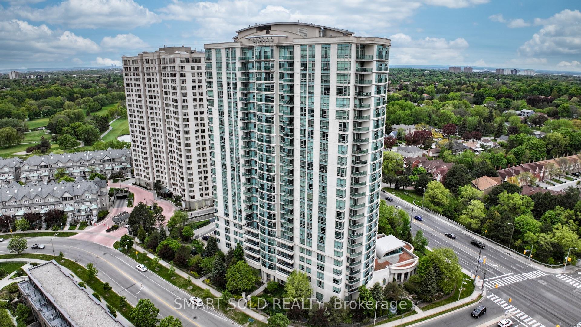 3 Bedrooms Condo at 238 Bonis, Toronto For sale