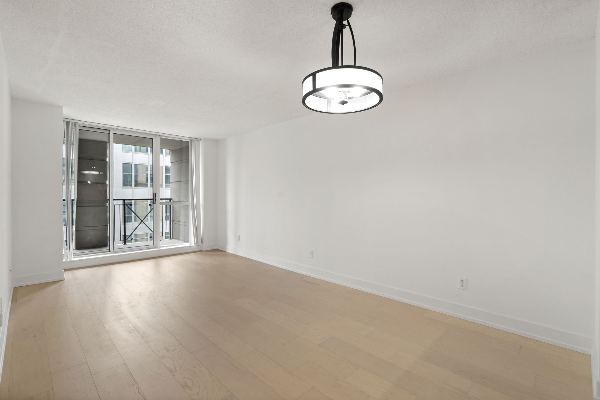 140 Simcoe Street 1412