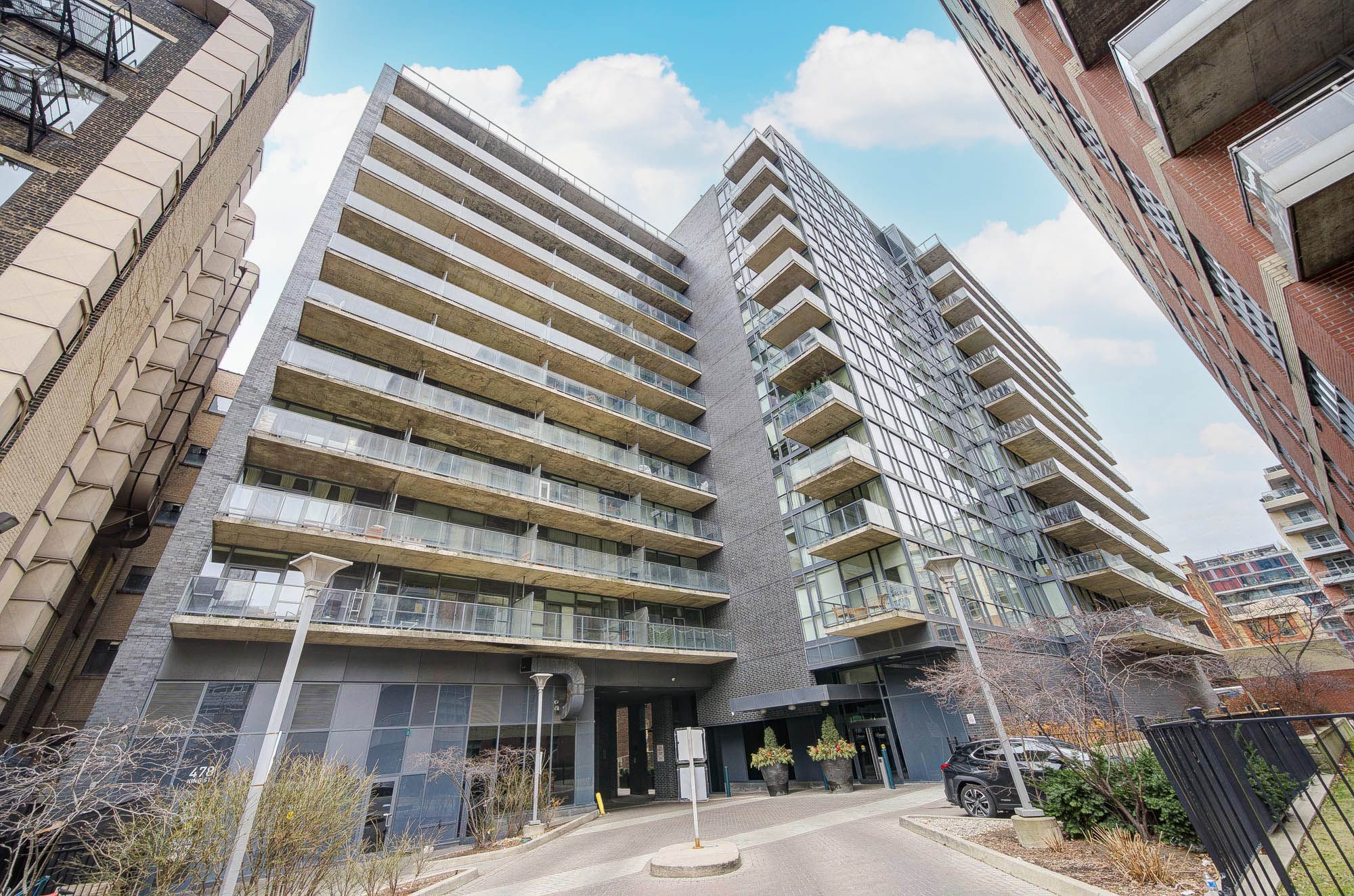 478 King Street W 318