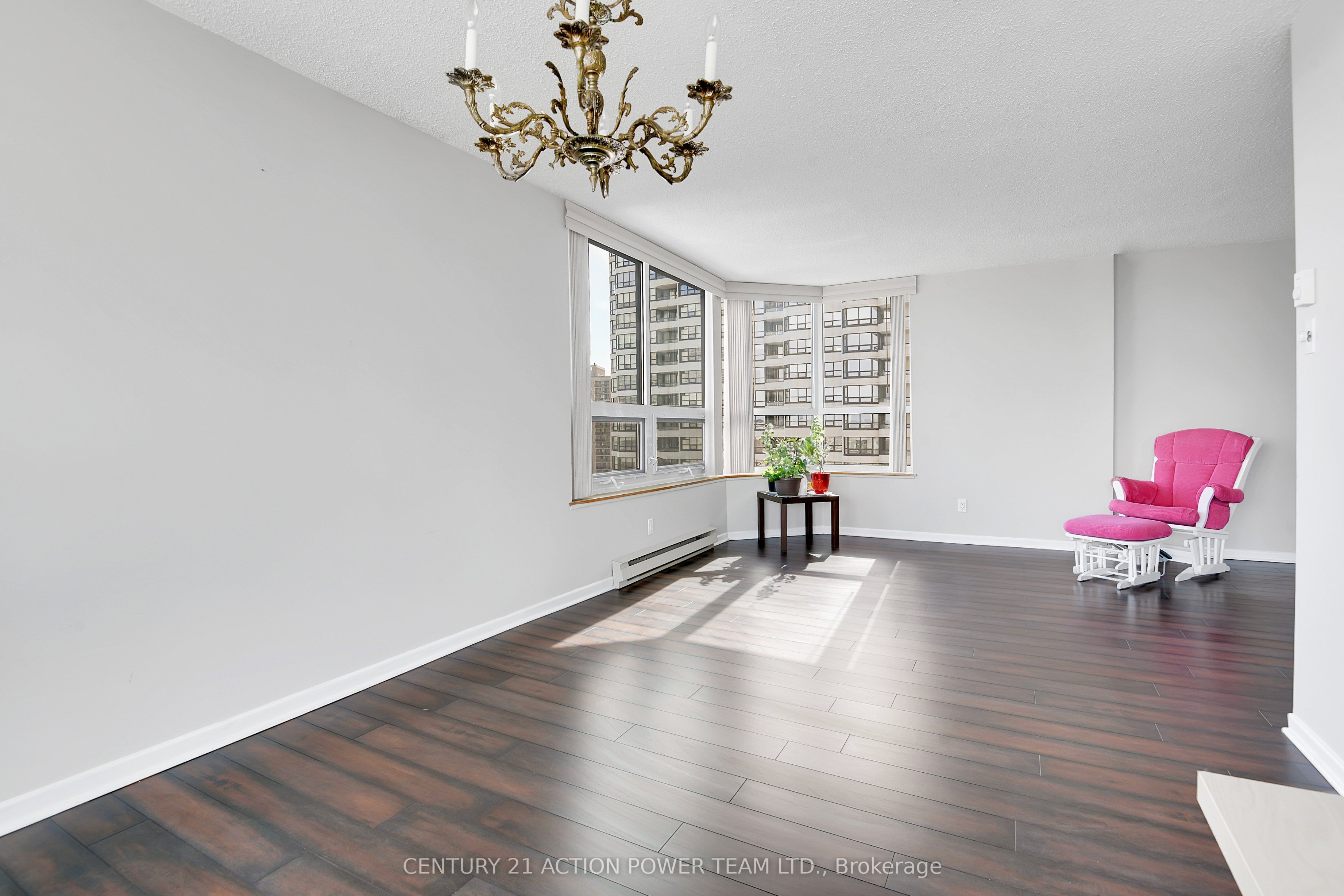 #1803 - 1500 Riverside Drive, AltaVistaandArea, ON K1G 4J4