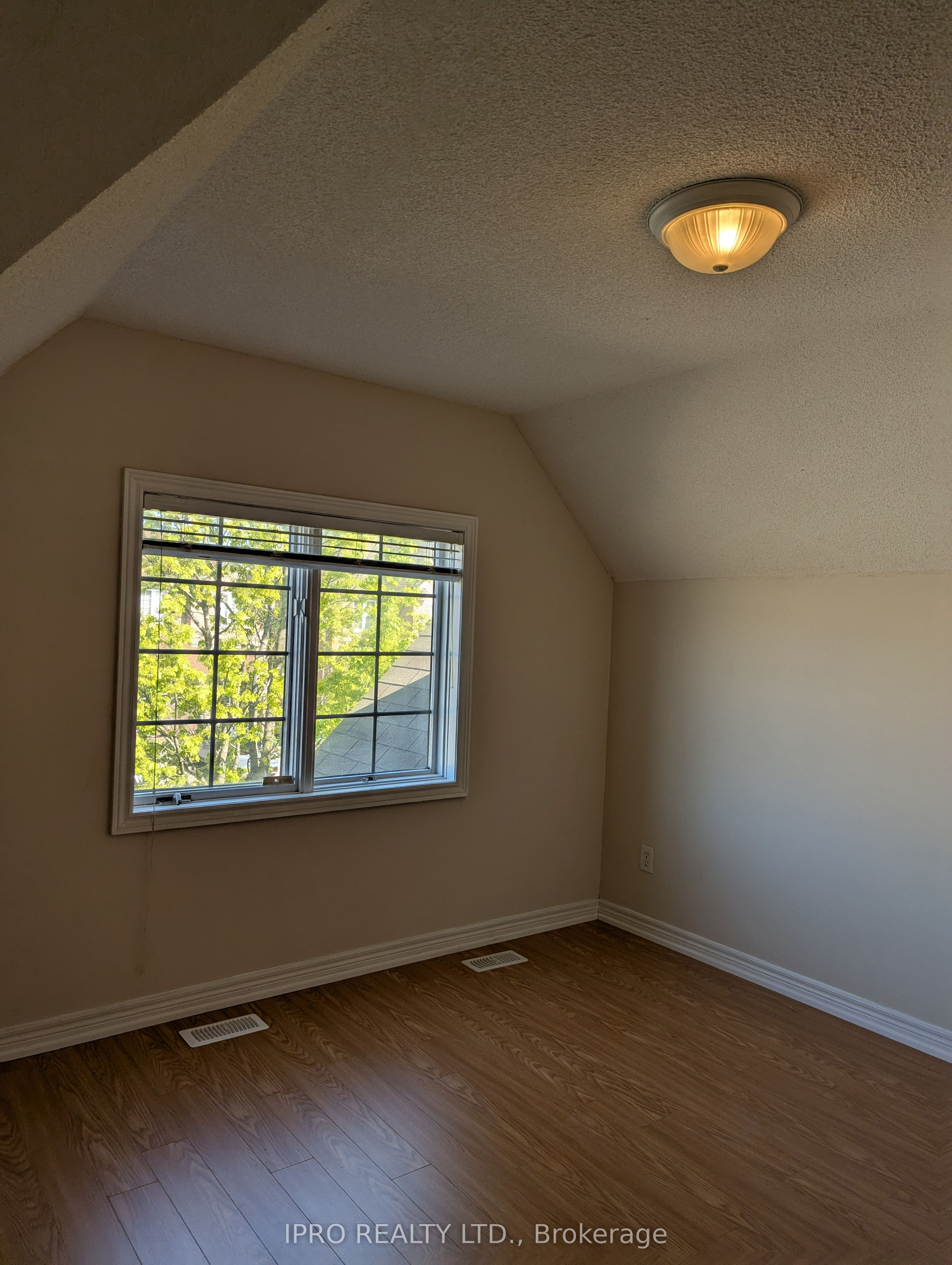3102 Cabano Crescent
