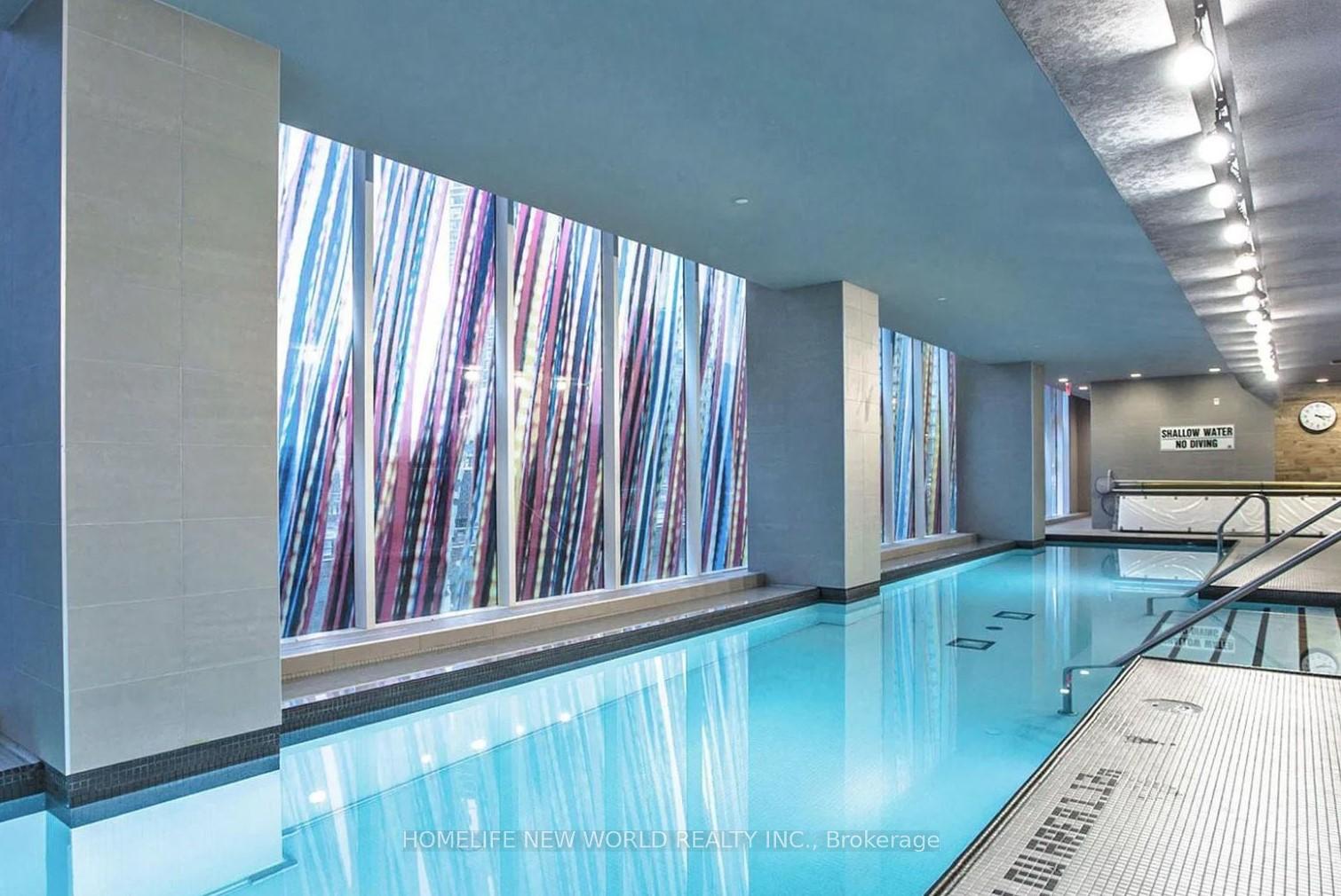 3 Bedrooms Condo at 90 Queens Wharf, Toronto For sale