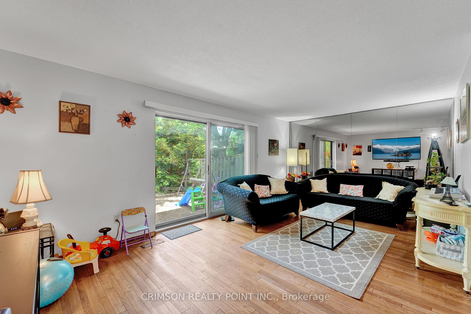 3 Bedrooms Condo at 25 Brimwood, Toronto For sale