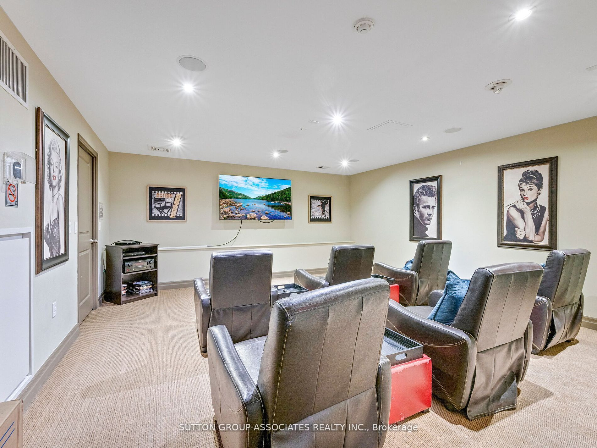 900 Mount Pleasant Road, #320