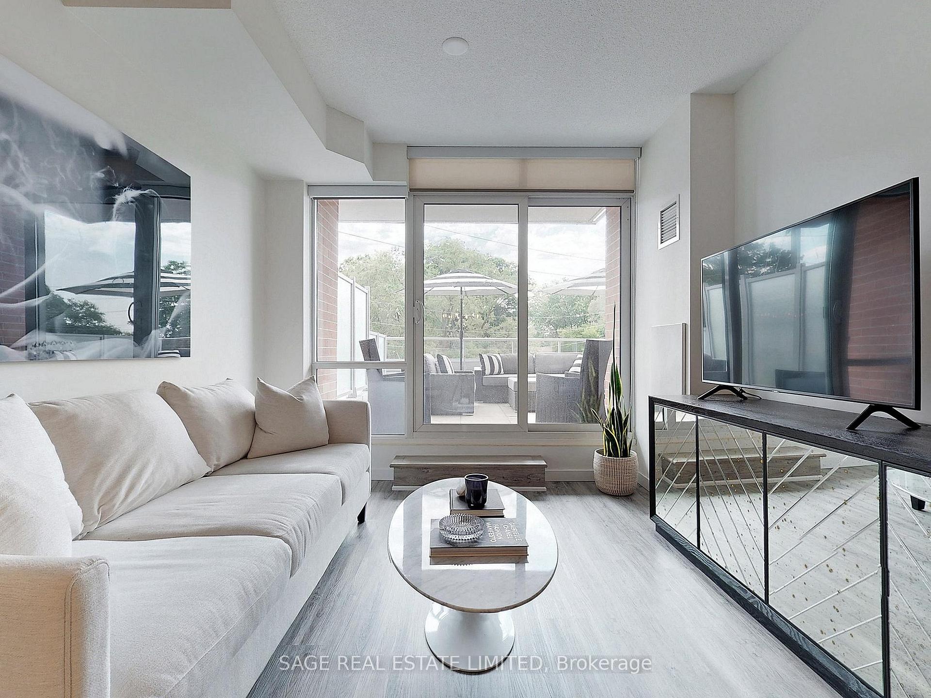 2 Bedrooms Condo at 551 Maple, Burlington For sale