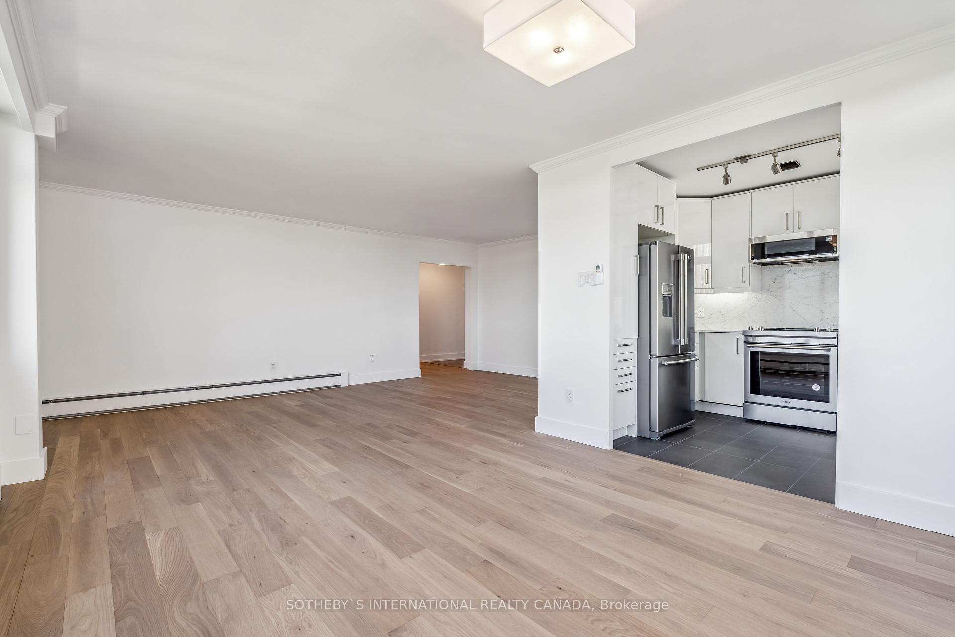 2 Bedrooms Co-op at 581 Avenue,  Toronto For sale