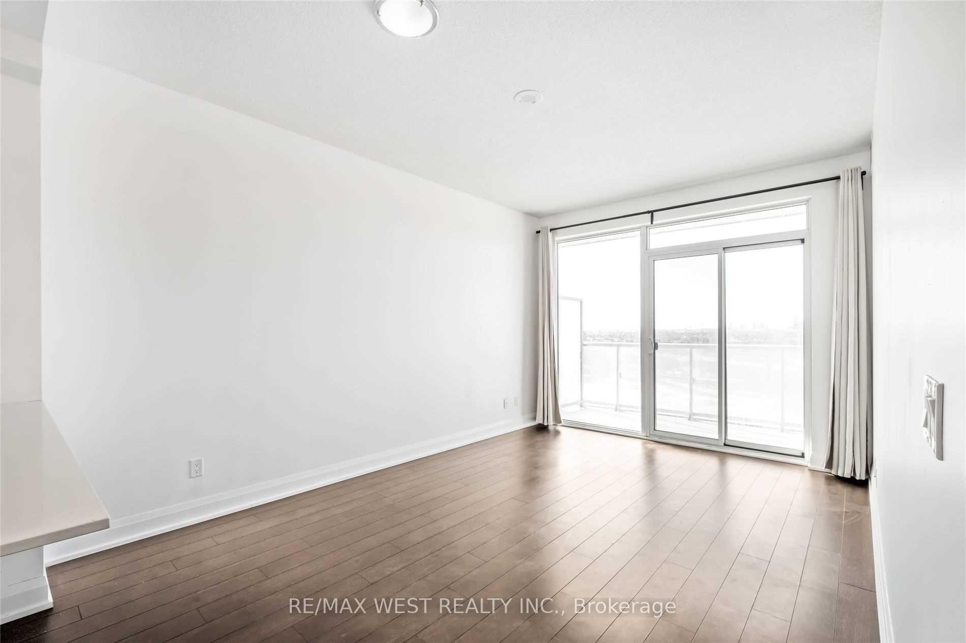 1 Bedroom Condo at 56 Annie Craig,  Toronto For sale