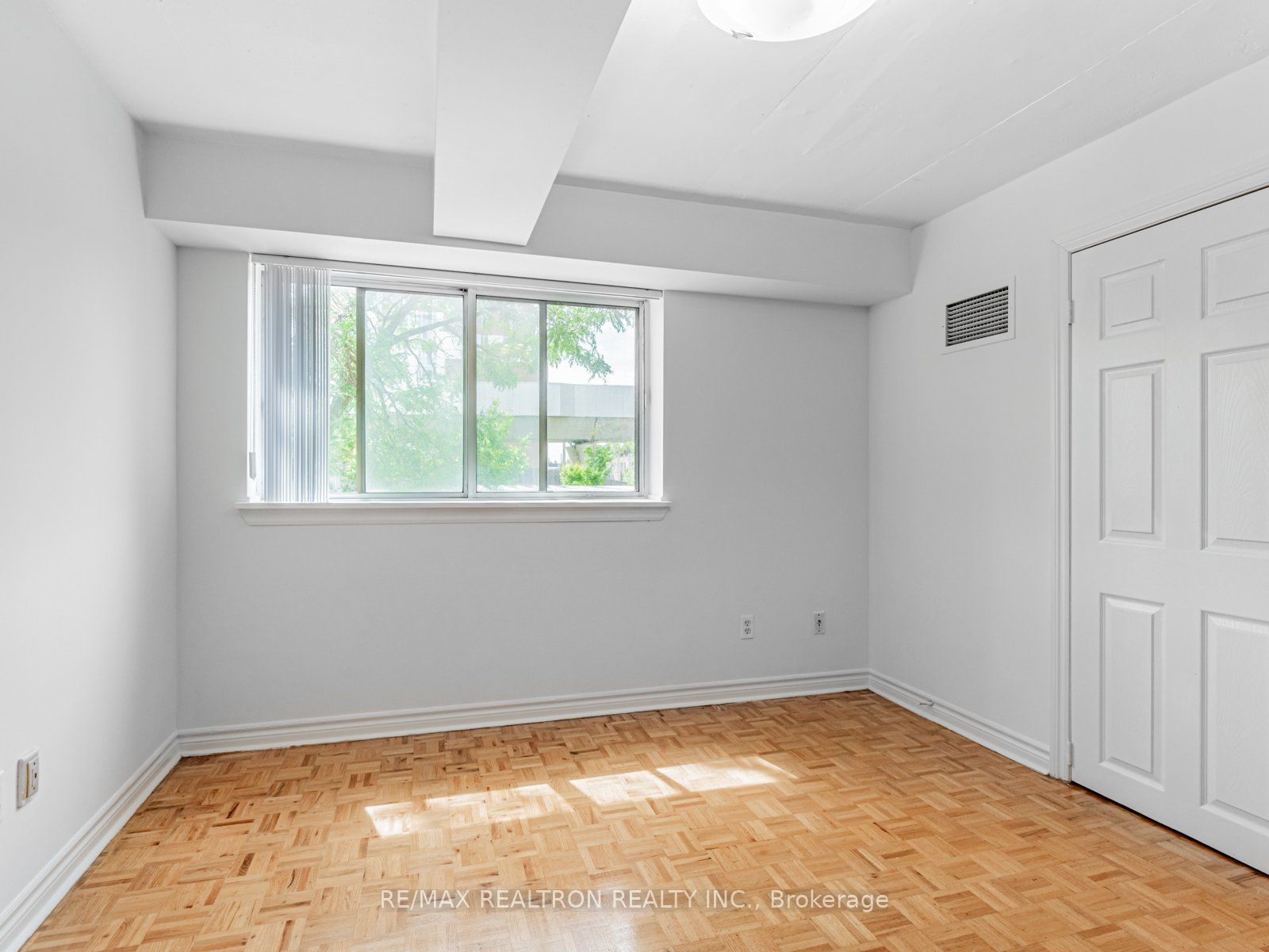 1401 Dupont Street, #614