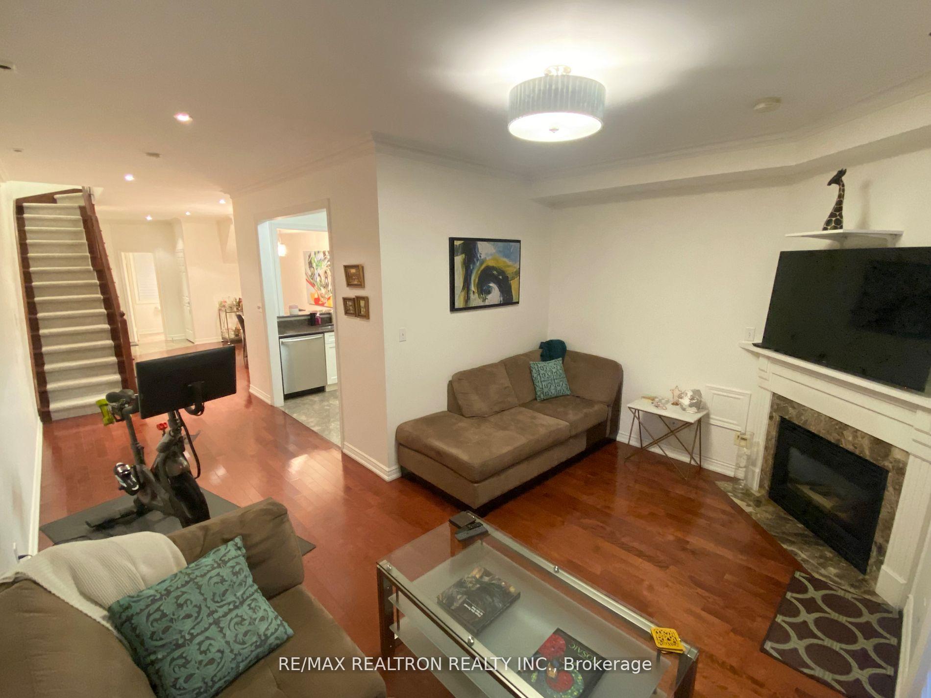 2 Bedrooms Condo at 645 Davenport, Toronto For sale