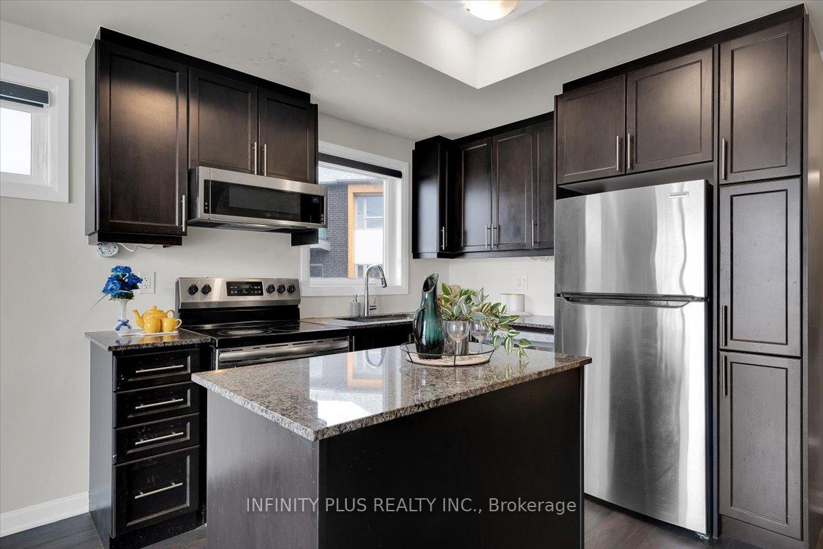3 Bedrooms Condo at 1085 Danforth, Toronto For sale