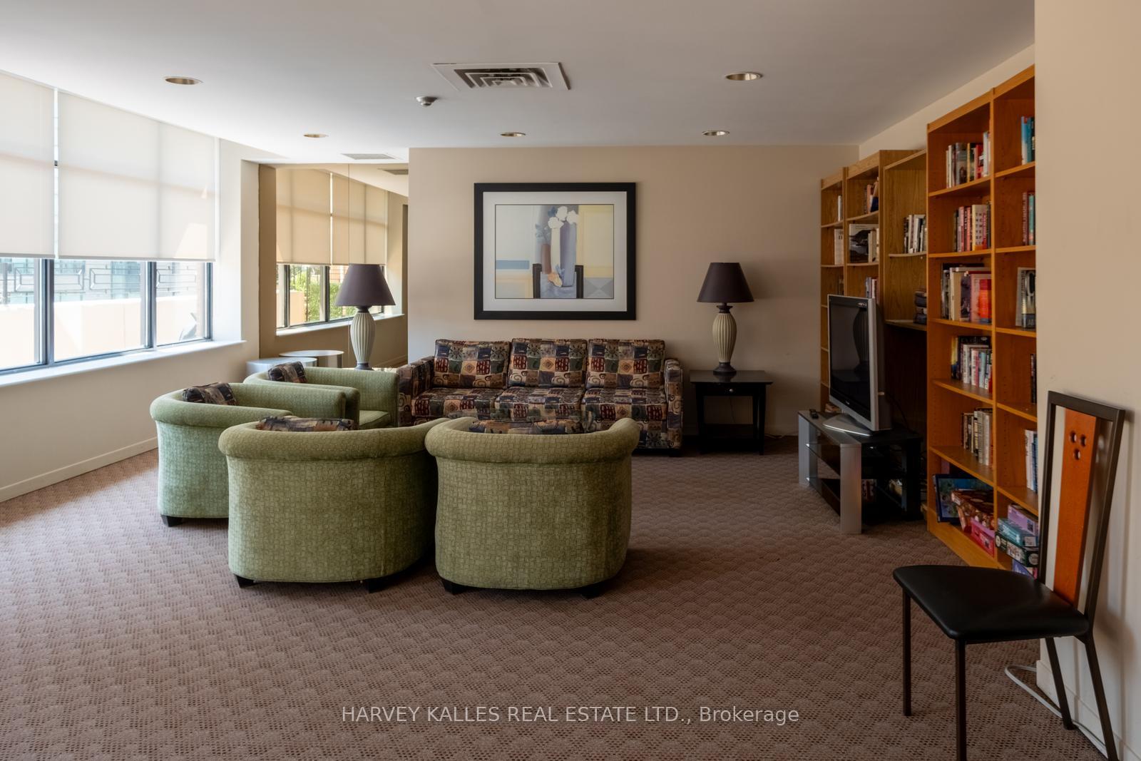 2 Bedrooms Condo at 135 George, Toronto For sale