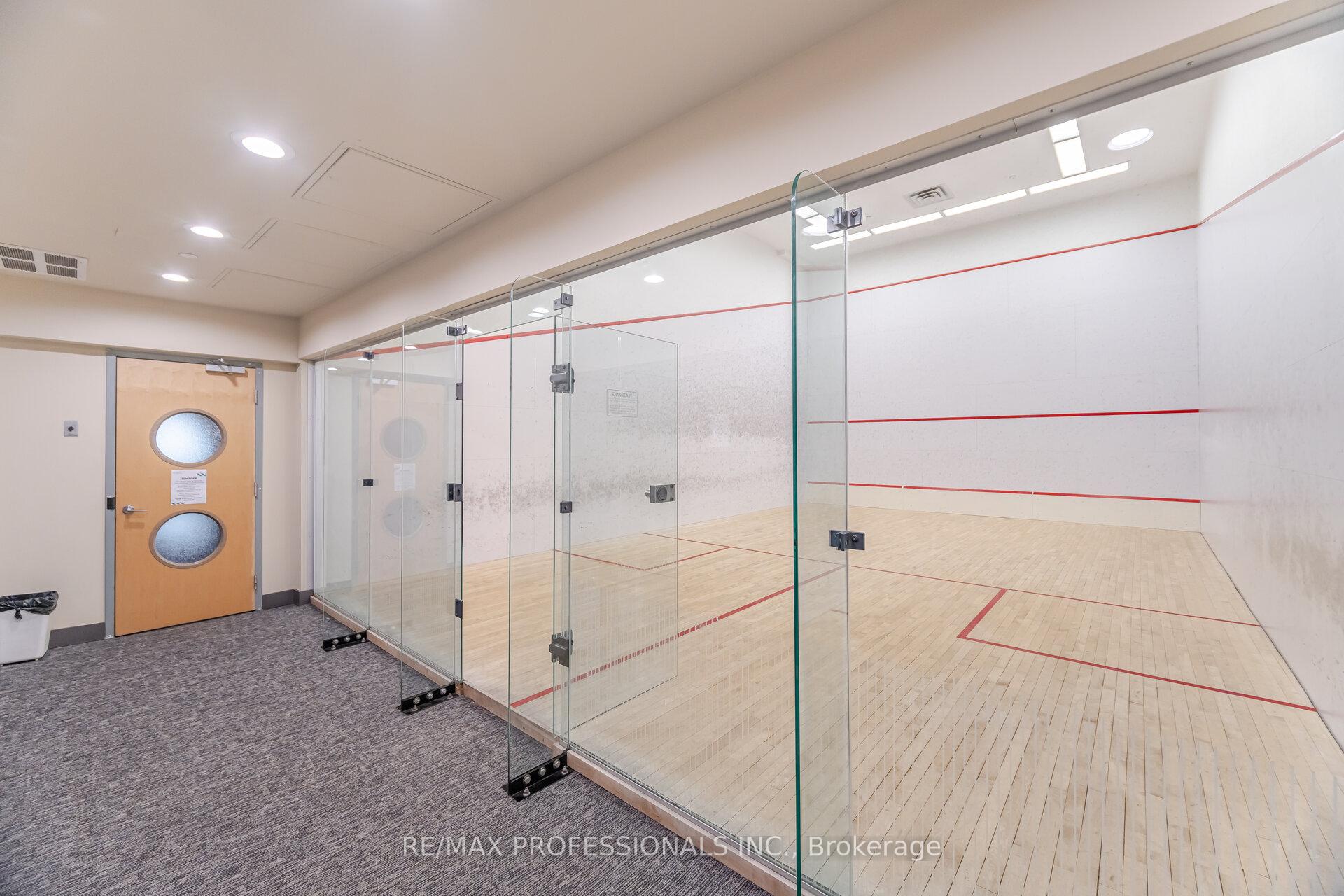 2 Bedrooms Condo at 155 Legion, Toronto For sale