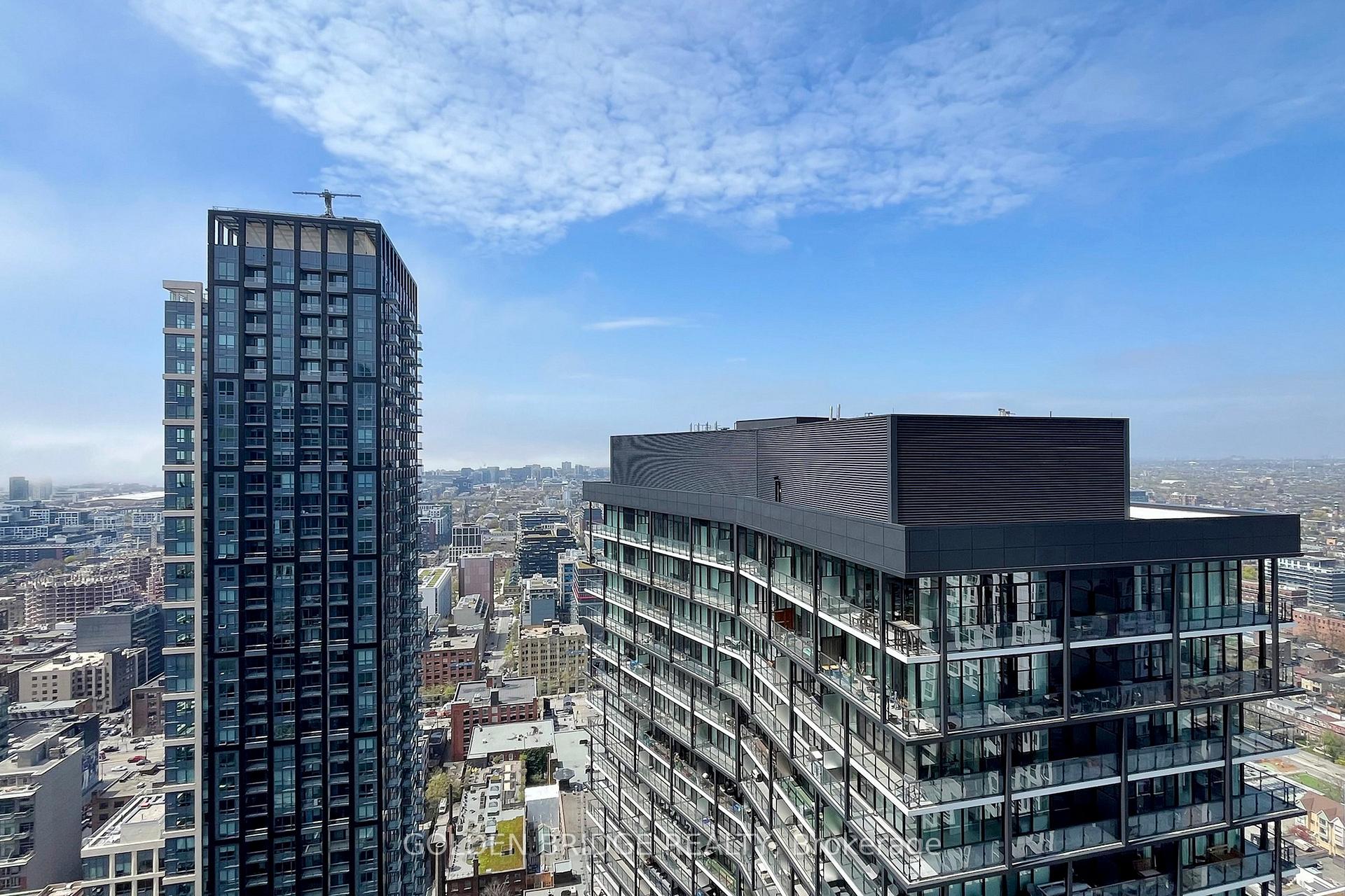 3 Bedrooms Condo at 38 Widmer, Toronto For sale