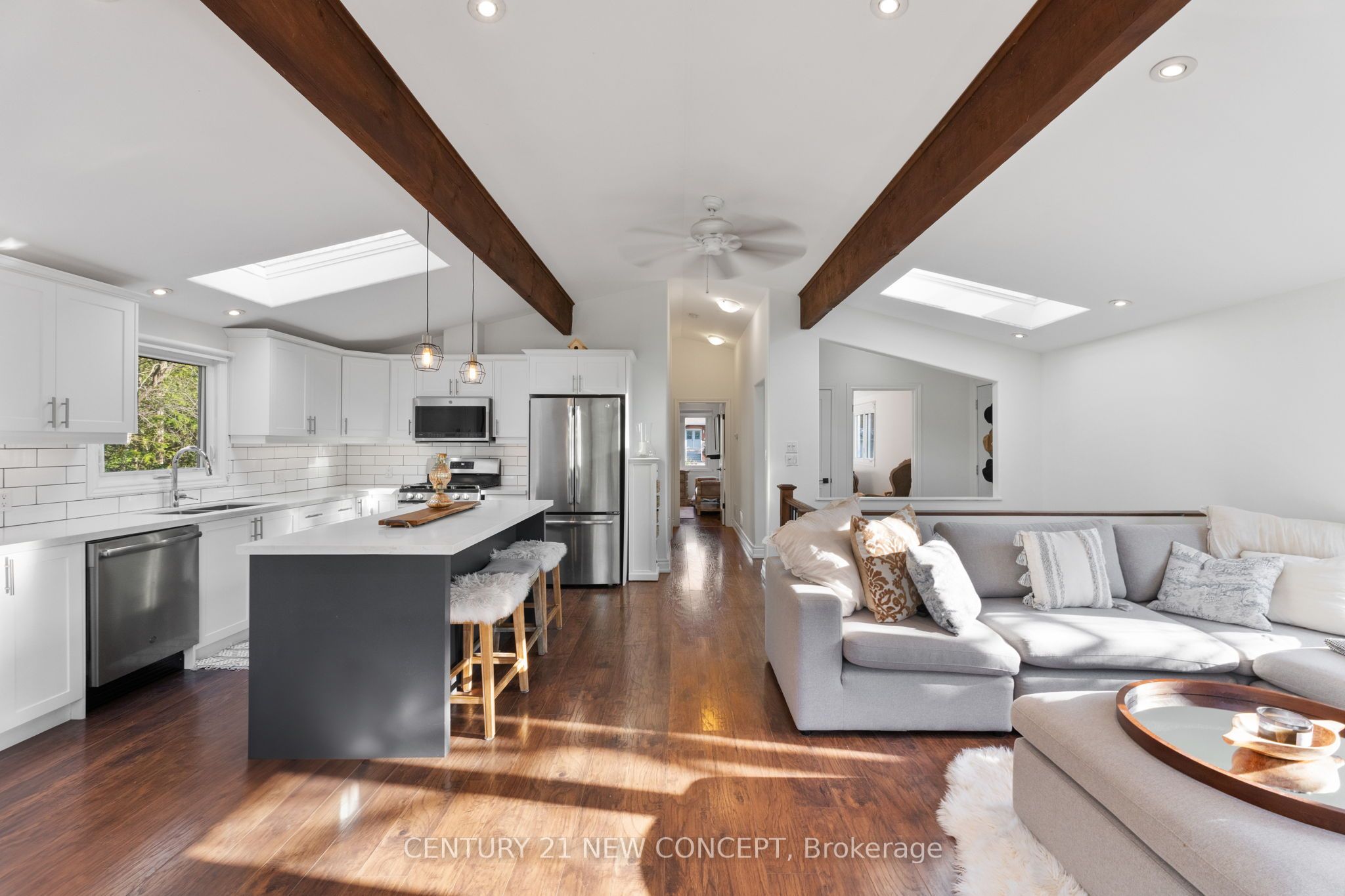 47 Sandra Drive S