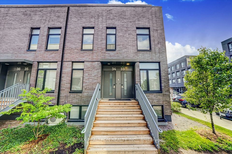 1740 Simcoe