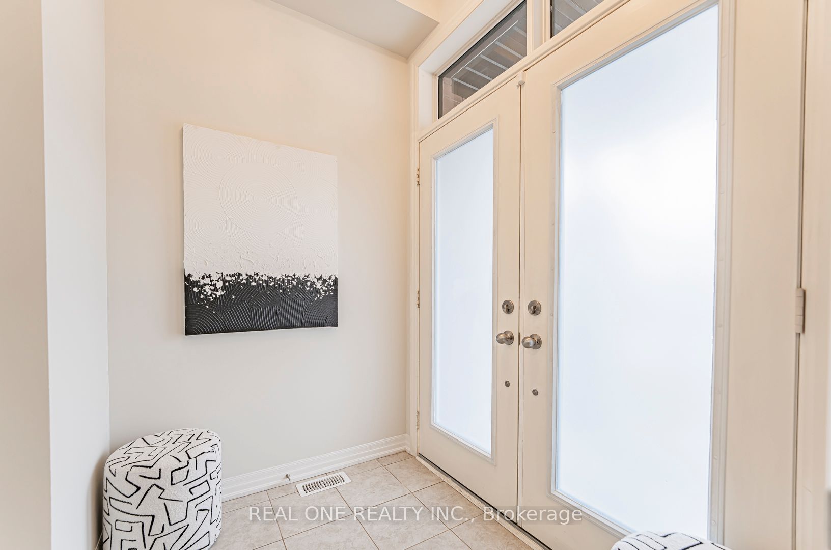 71 Tango Crescent, Newmarket, ON L3X 0K4