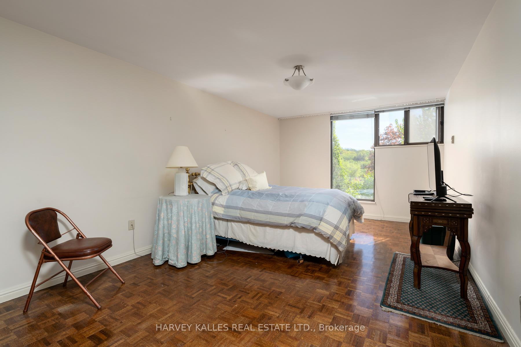 2 Bedrooms Condo at 3900 Yonge, Toronto For sale