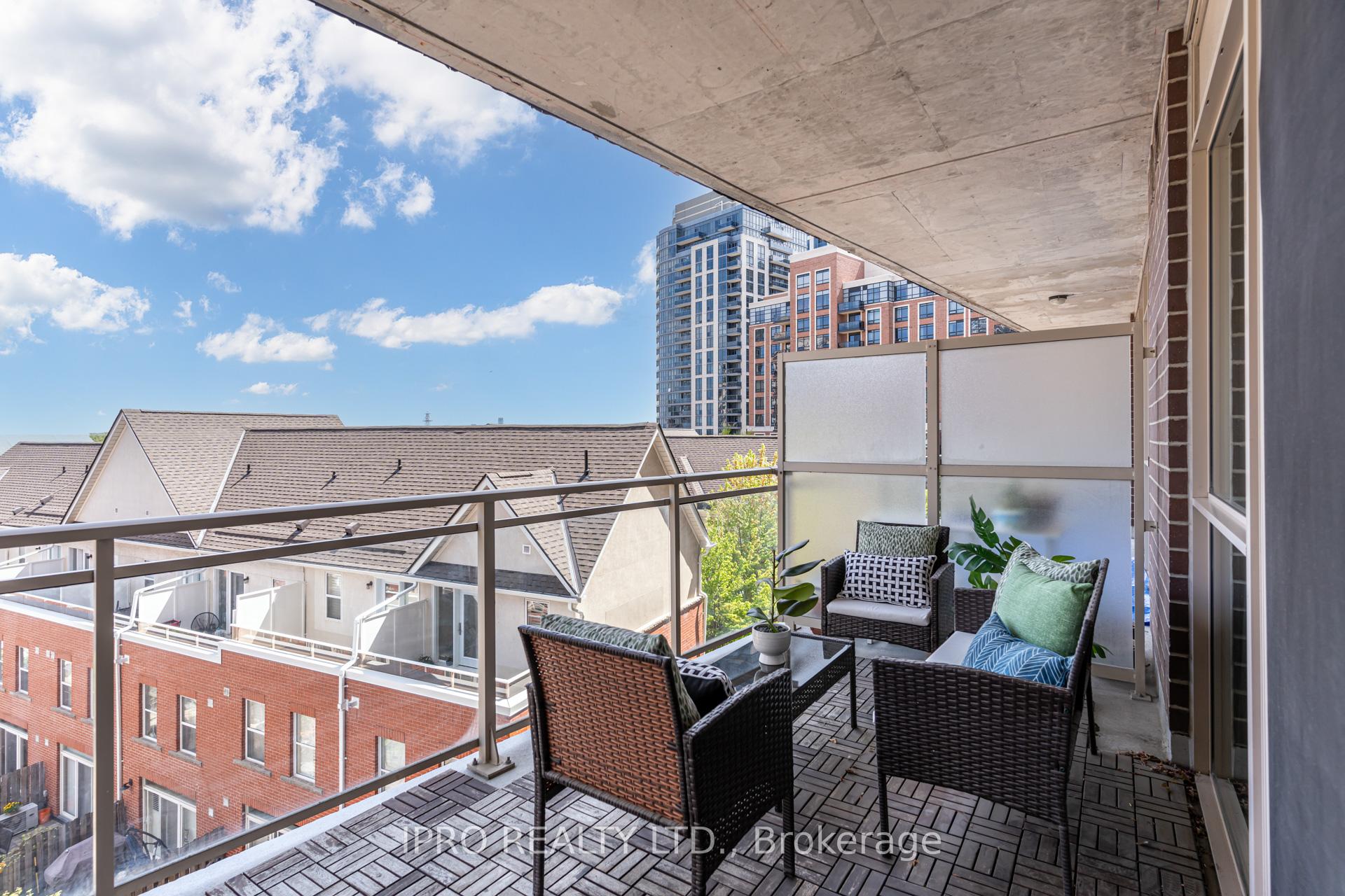 2 Bedrooms Condo at 5101 Dundas, Toronto For sale
