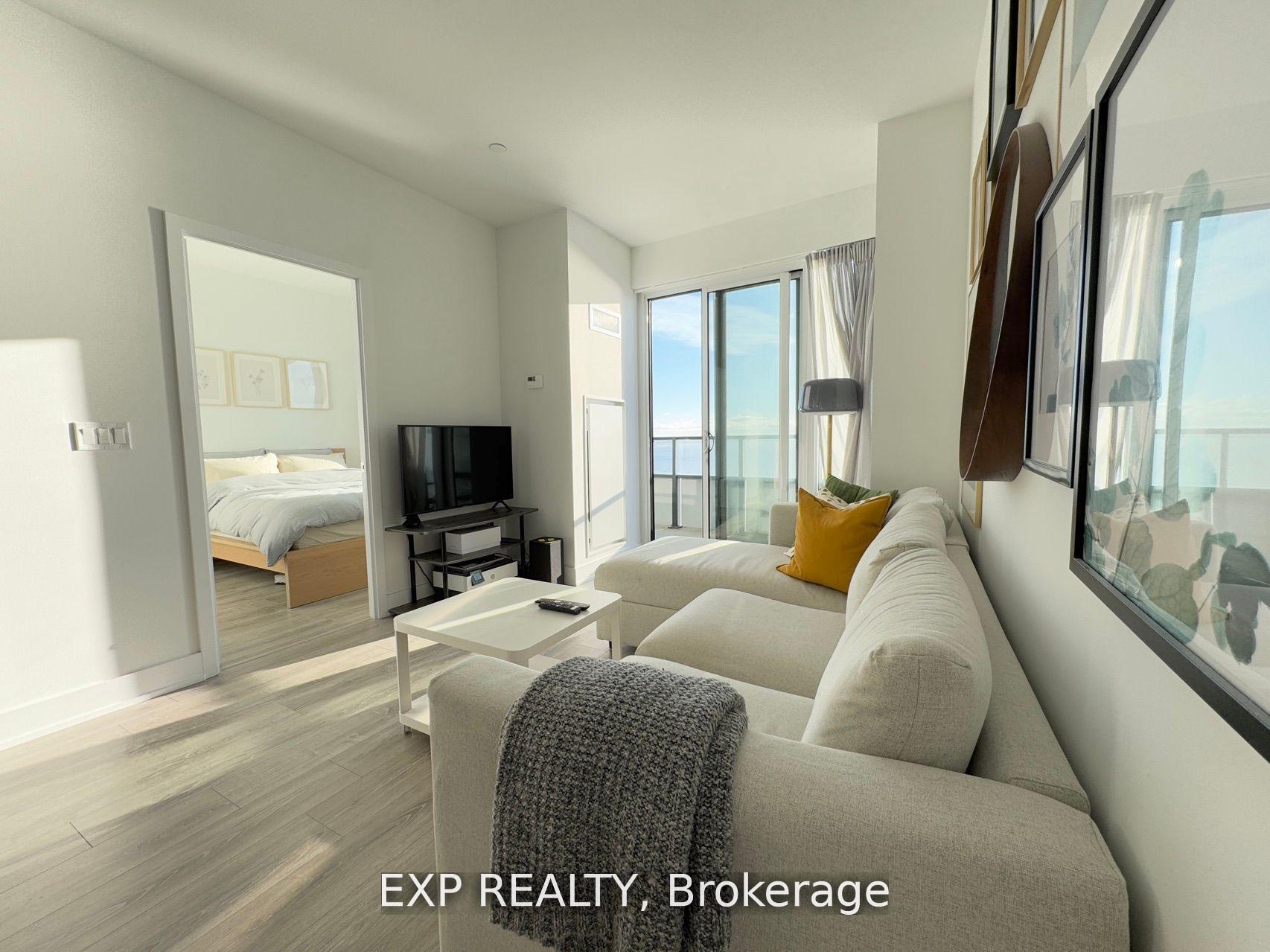 2 Bedrooms Condo at 20 Shore Breeze, Toronto For sale