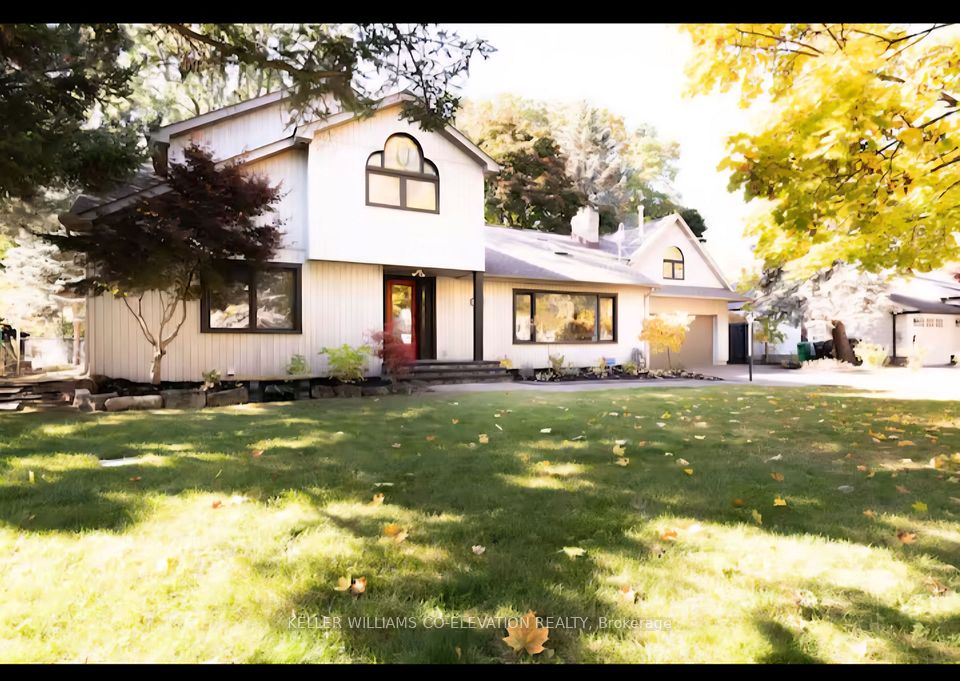 876 Parkland