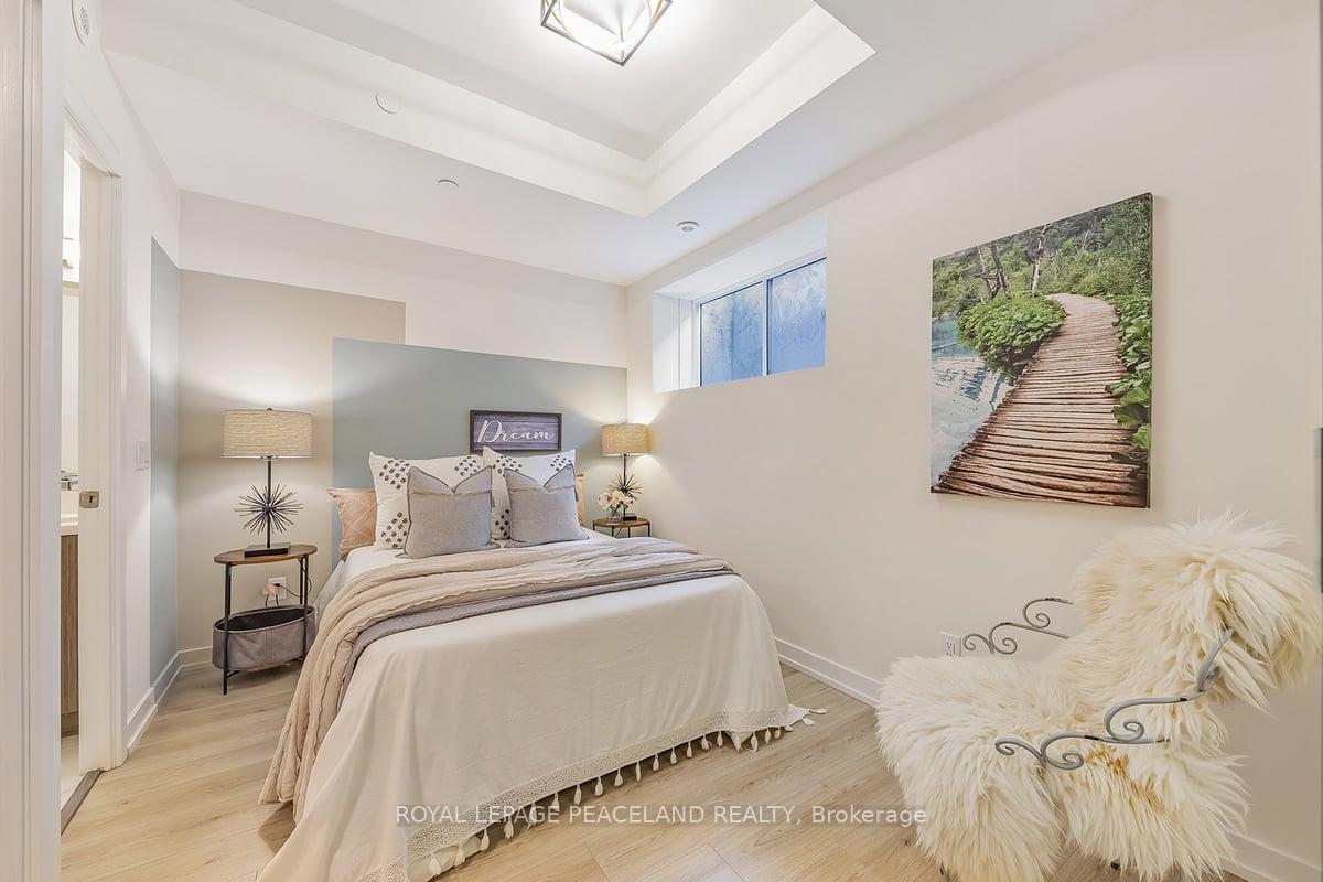 3 Bedrooms Condo at 266 Finch, Toronto For sale