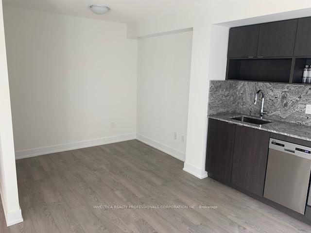 2 Bedrooms Condo at 9 Mabelle,  Toronto For sale