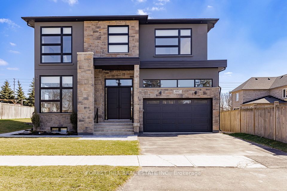 4017 Twine Crescent, Mississauga, ON L4Z 1E8
